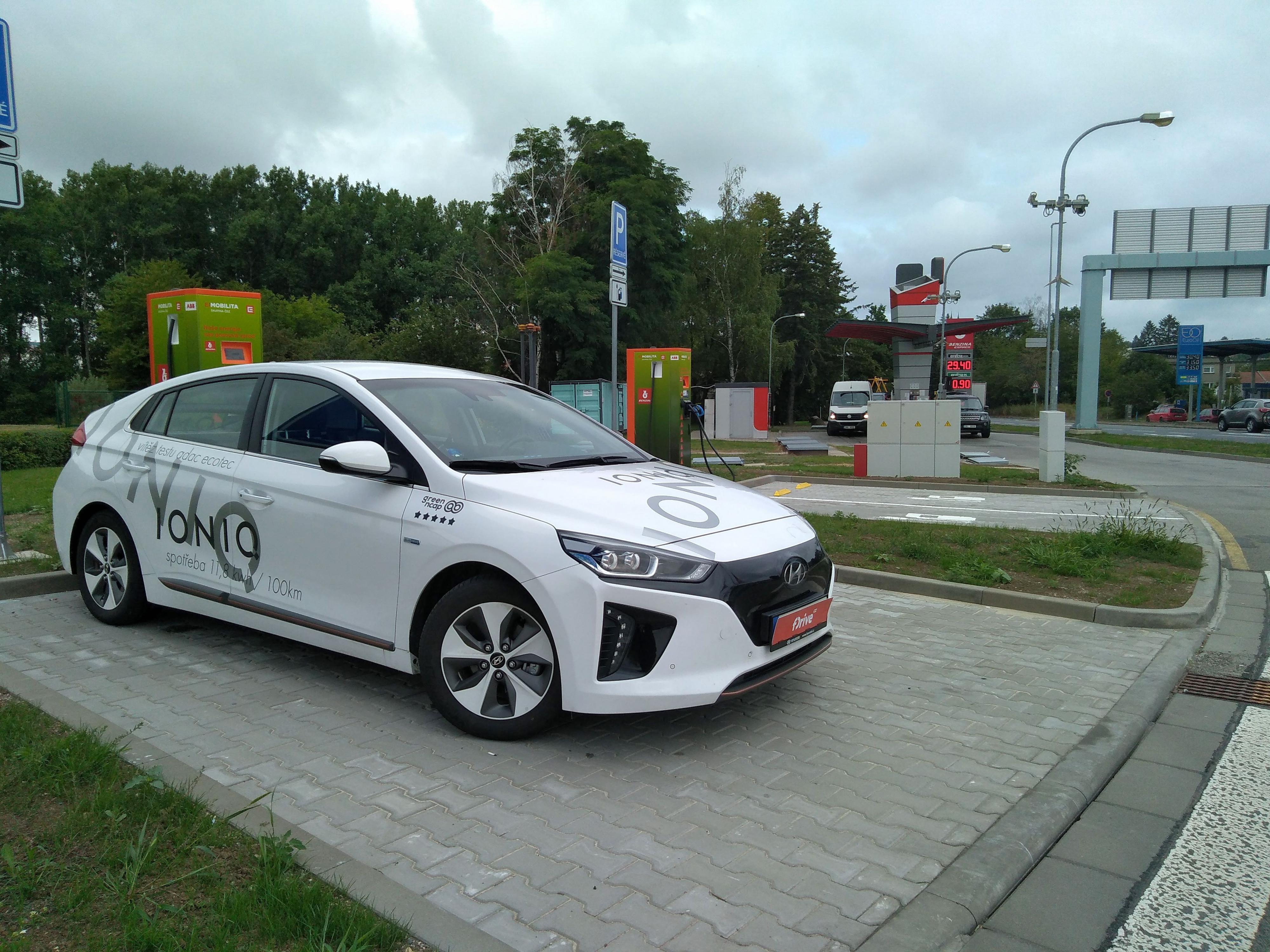 Nabíjecí stanice ČEZ foto 3