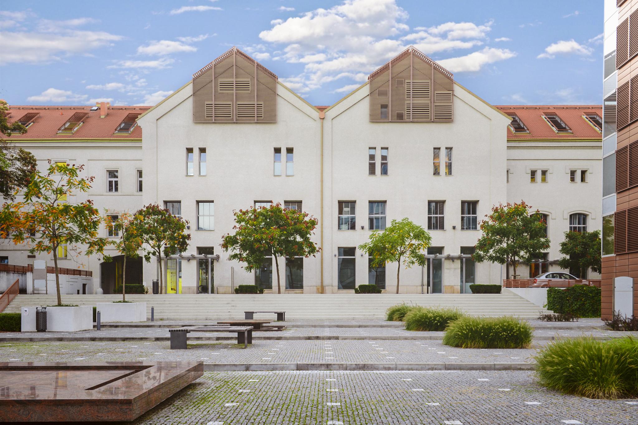 Qubixstudio.com - tvorba mobilních aplikací