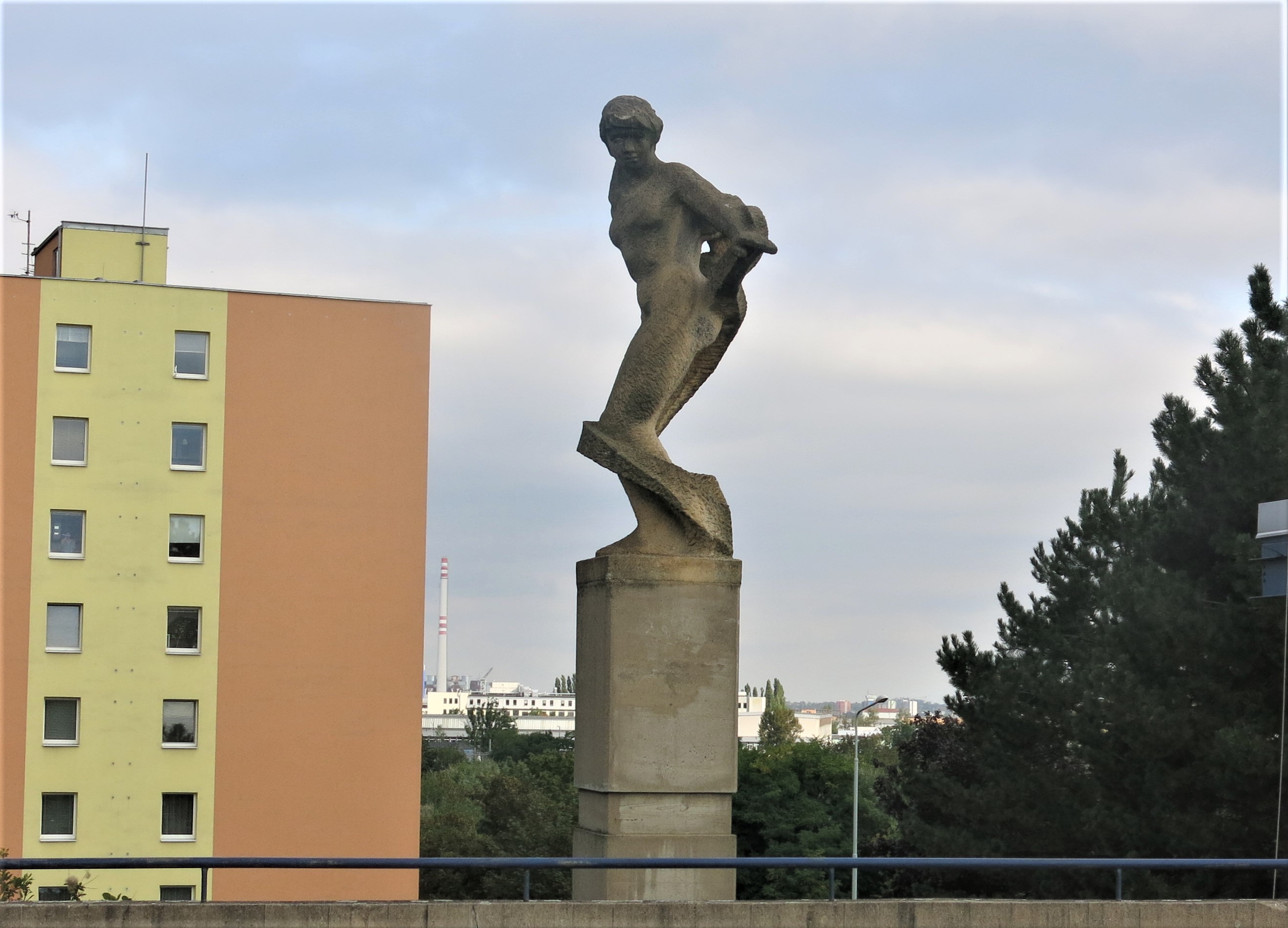 Univerzita Karlova v Praze - plavecký bazén foto 3