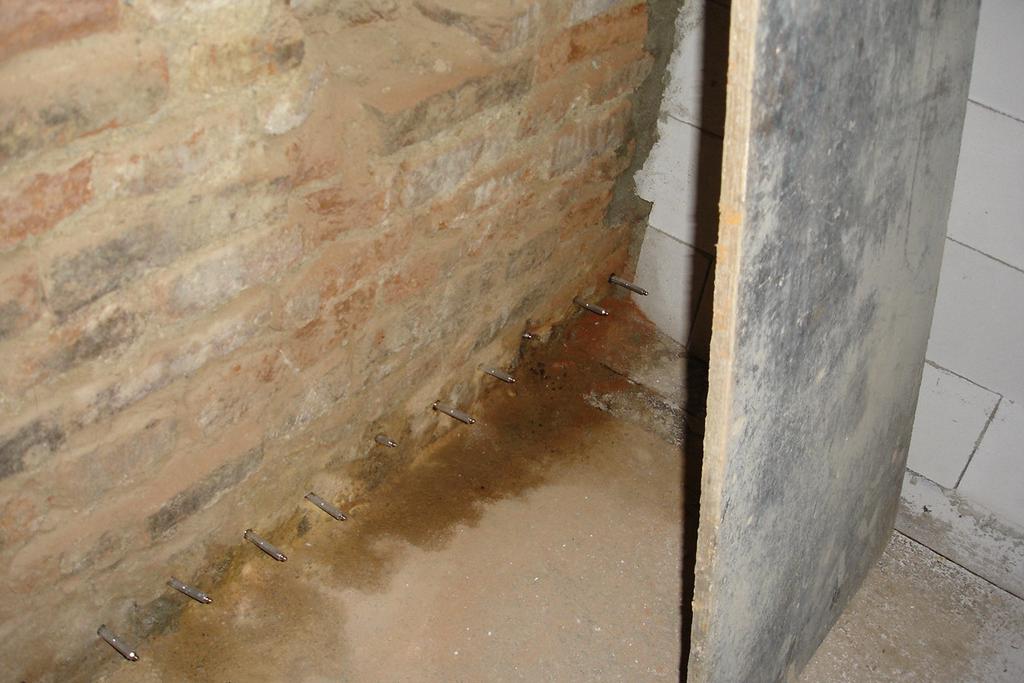 Chemická injektáž - odvlhčení zdiva