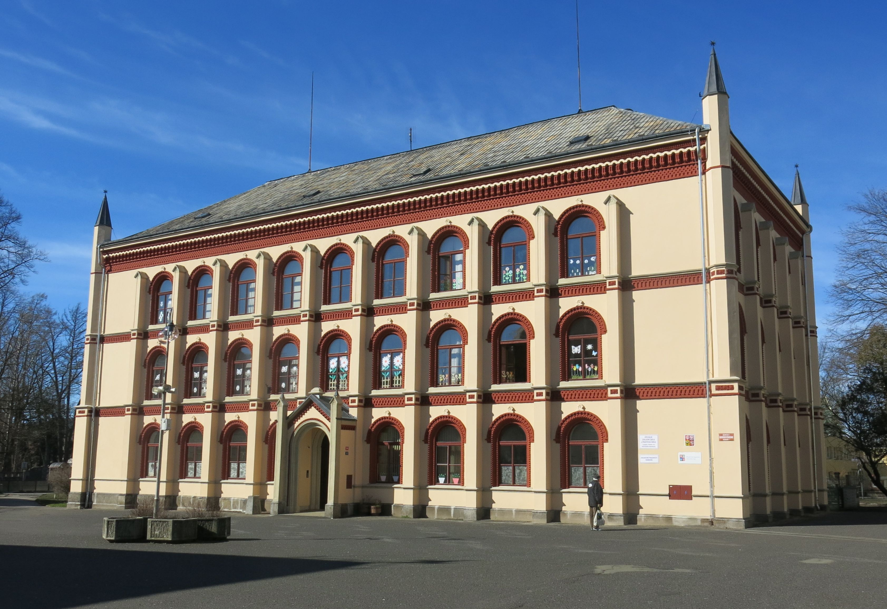 Speciální a Praktická škola , Šluknov , Tyršova 710 foto 6