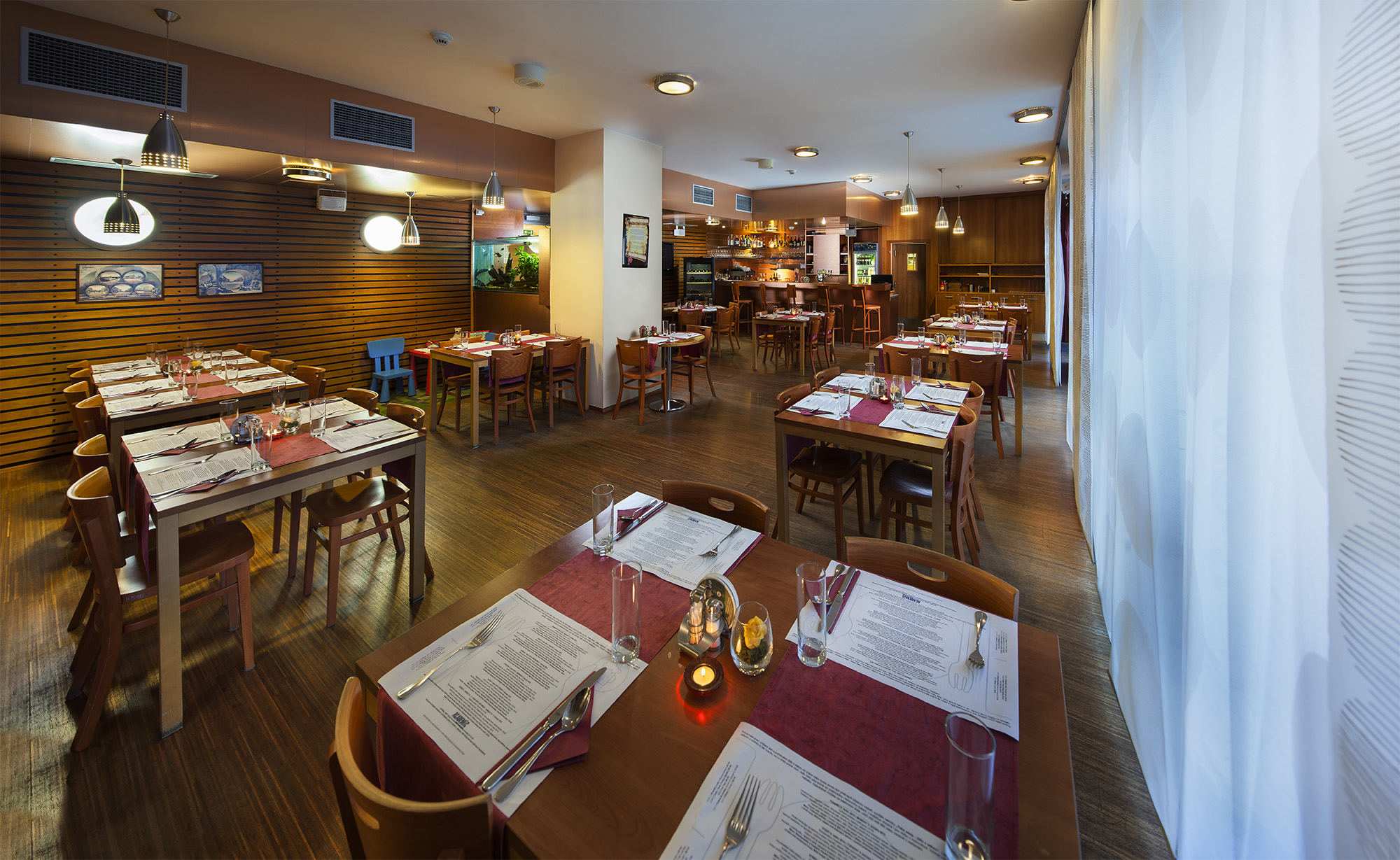 LA FAMIGLIA RESTAURANT foto 3