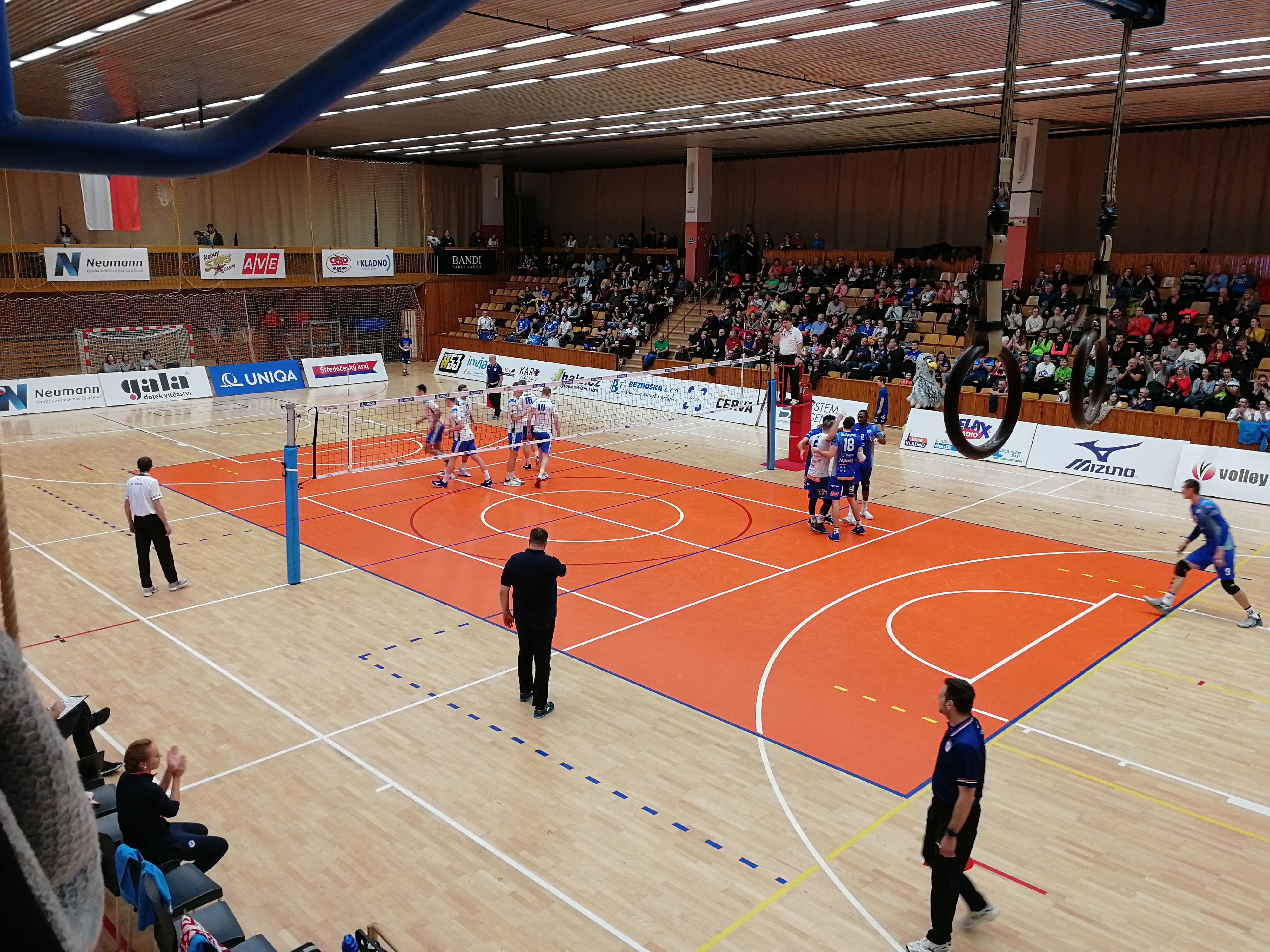 Kladenská sportovní hala foto 6