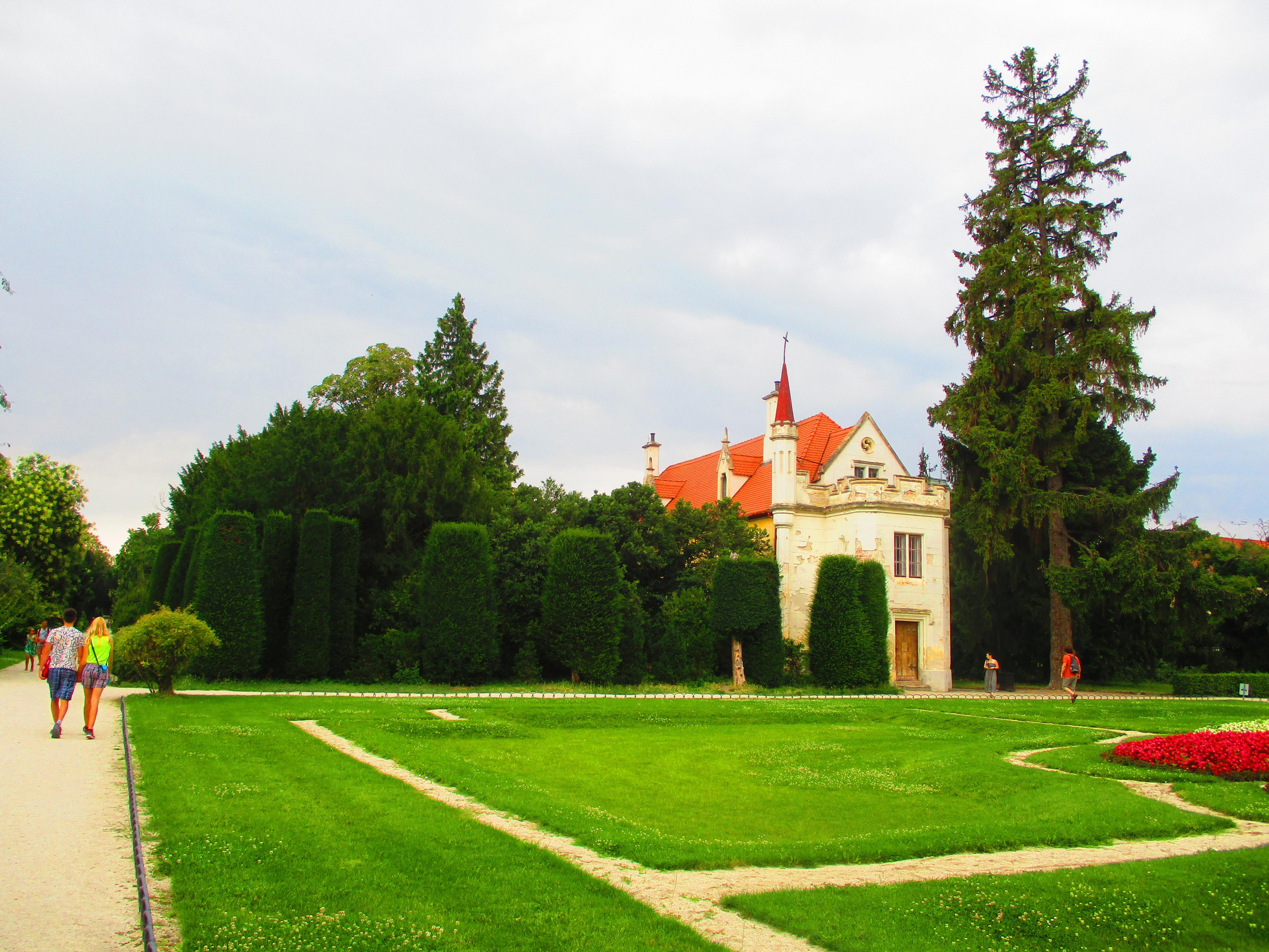 Římskokatolická farnost Lednice na Moravě foto 2