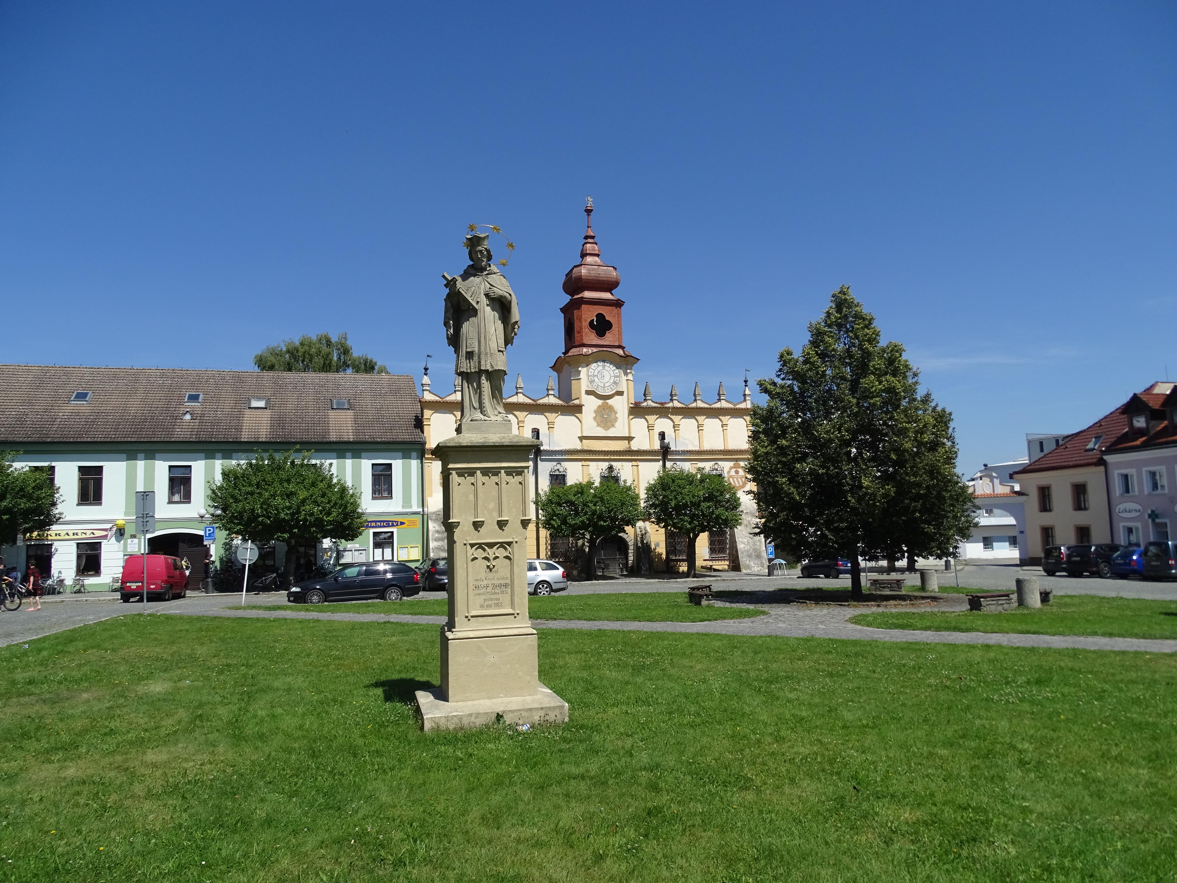 Veselí nad Lužnicí - městský úřad foto 3