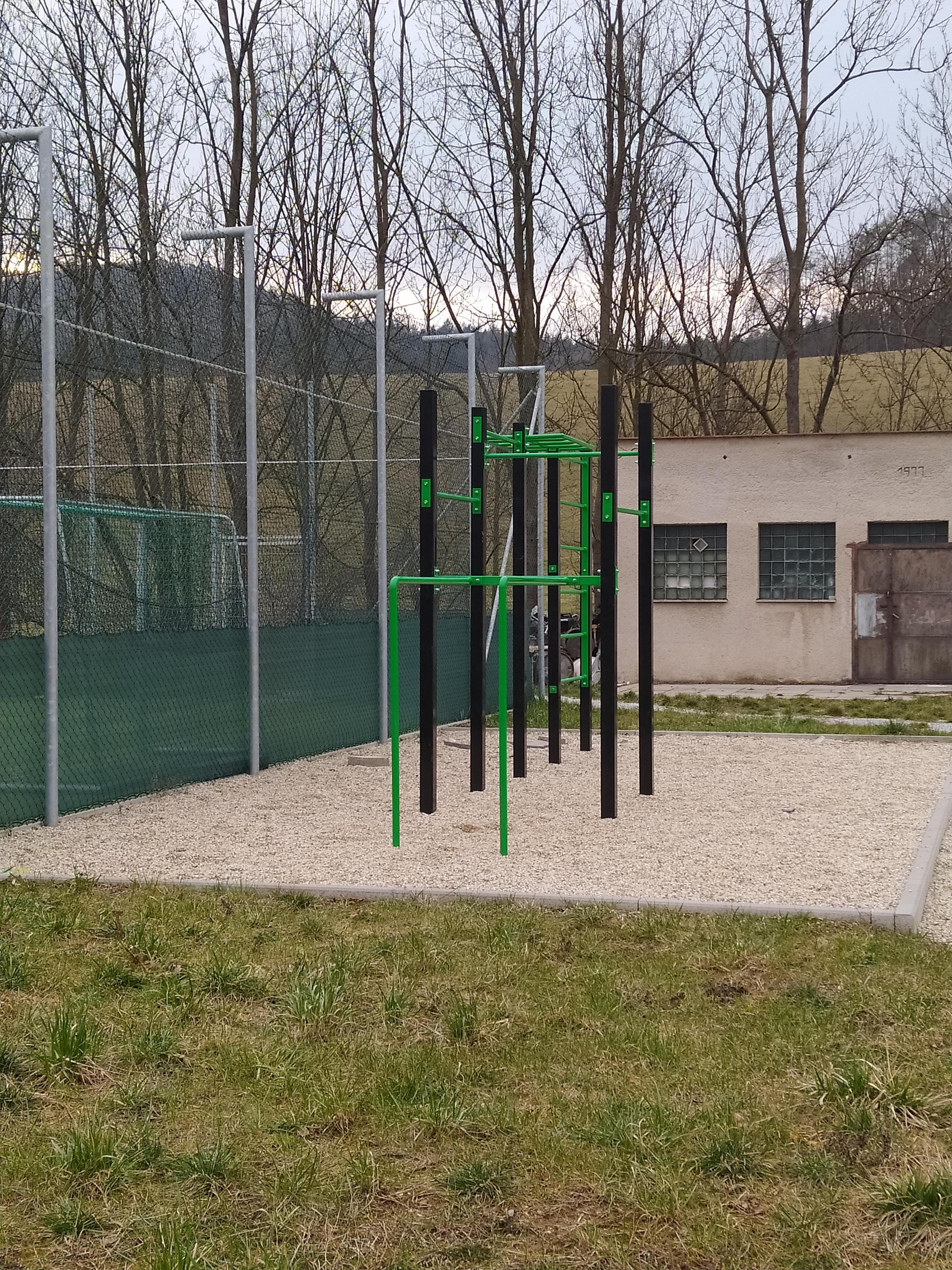 Víceúčelové hřiště foto 6