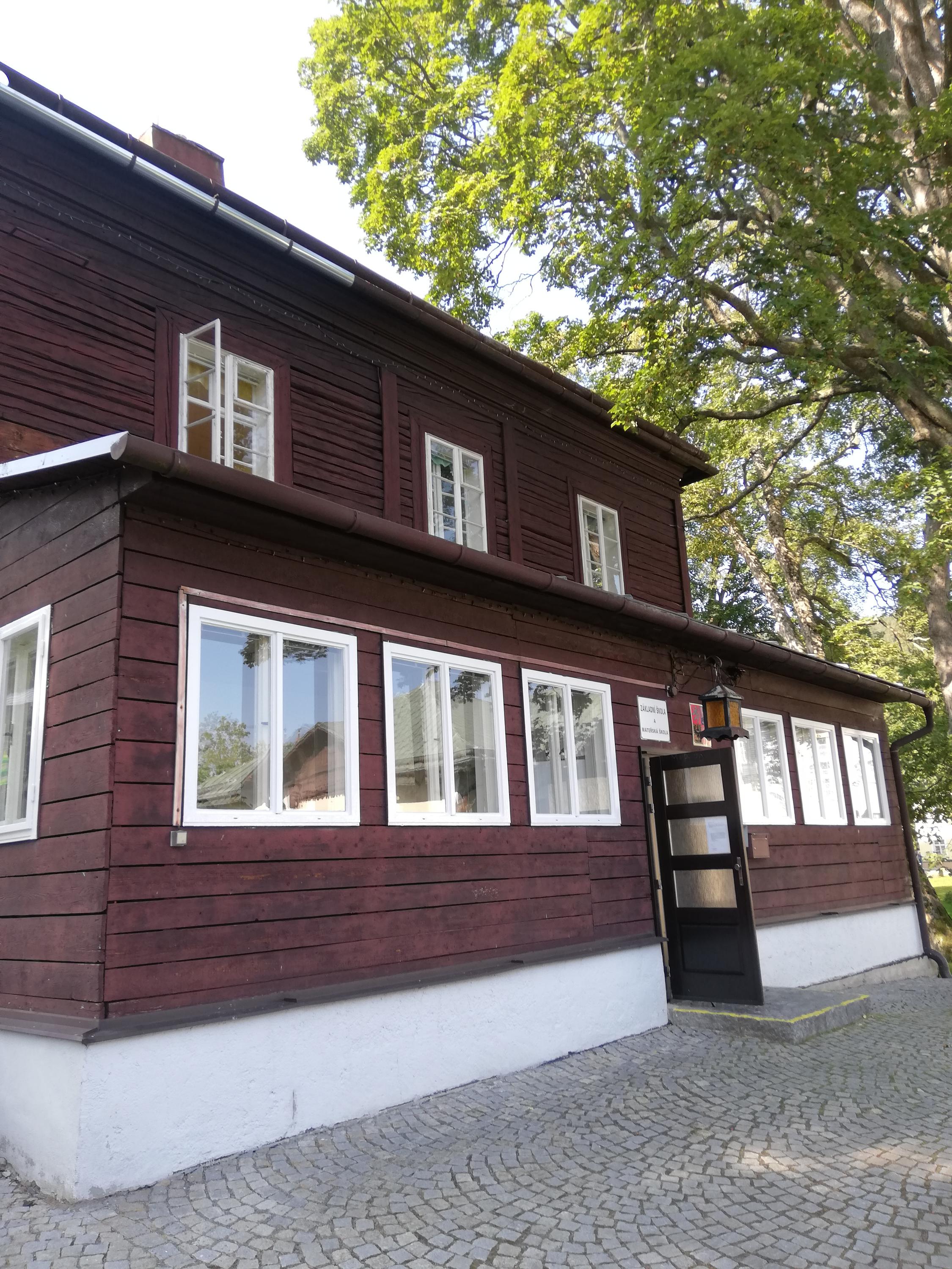 ZŠ a MŠ Karlova Studánka foto 4