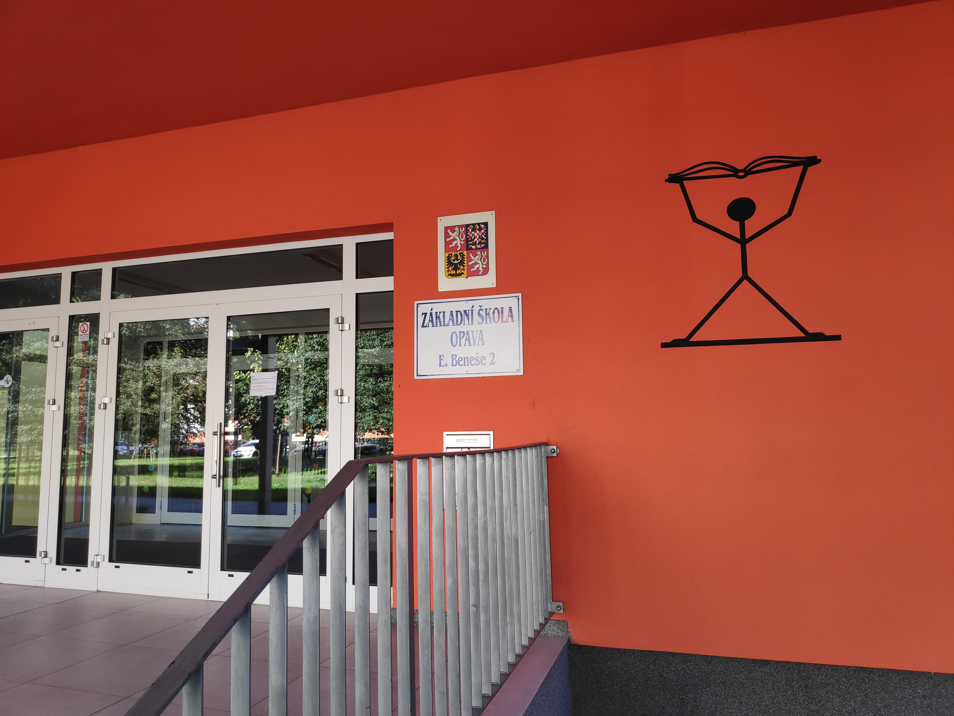 Základní škola Opava, Edvarda Beneše 2 foto 3