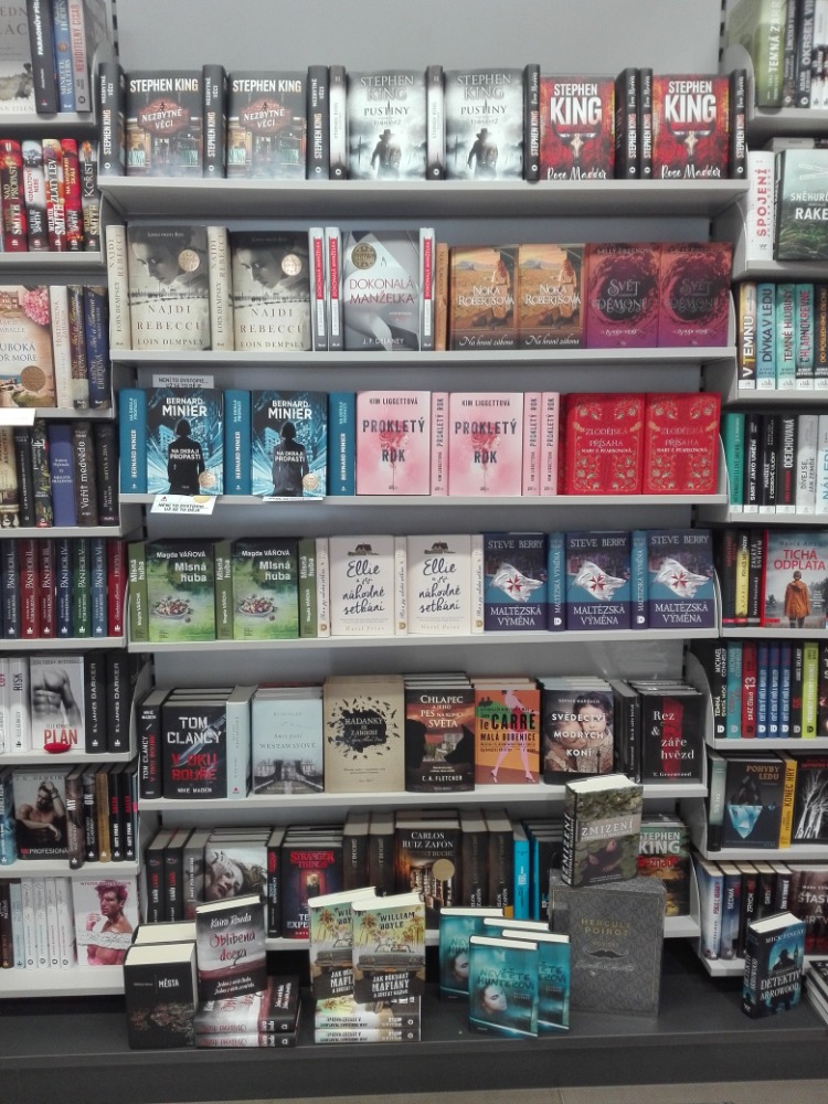 Knihkupectví Beta Dobrovský foto 2