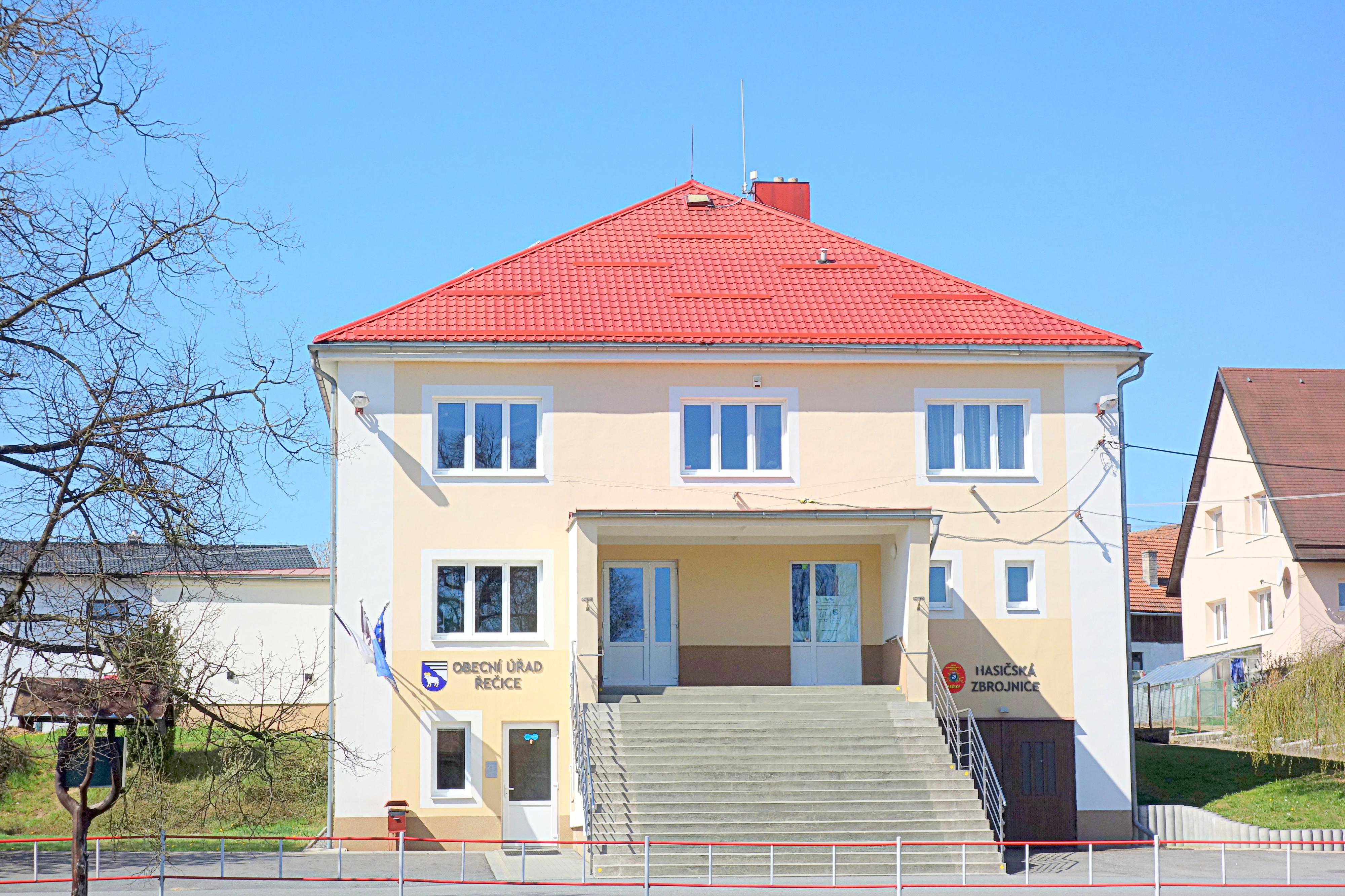 Řečice - obecní úřad foto 2