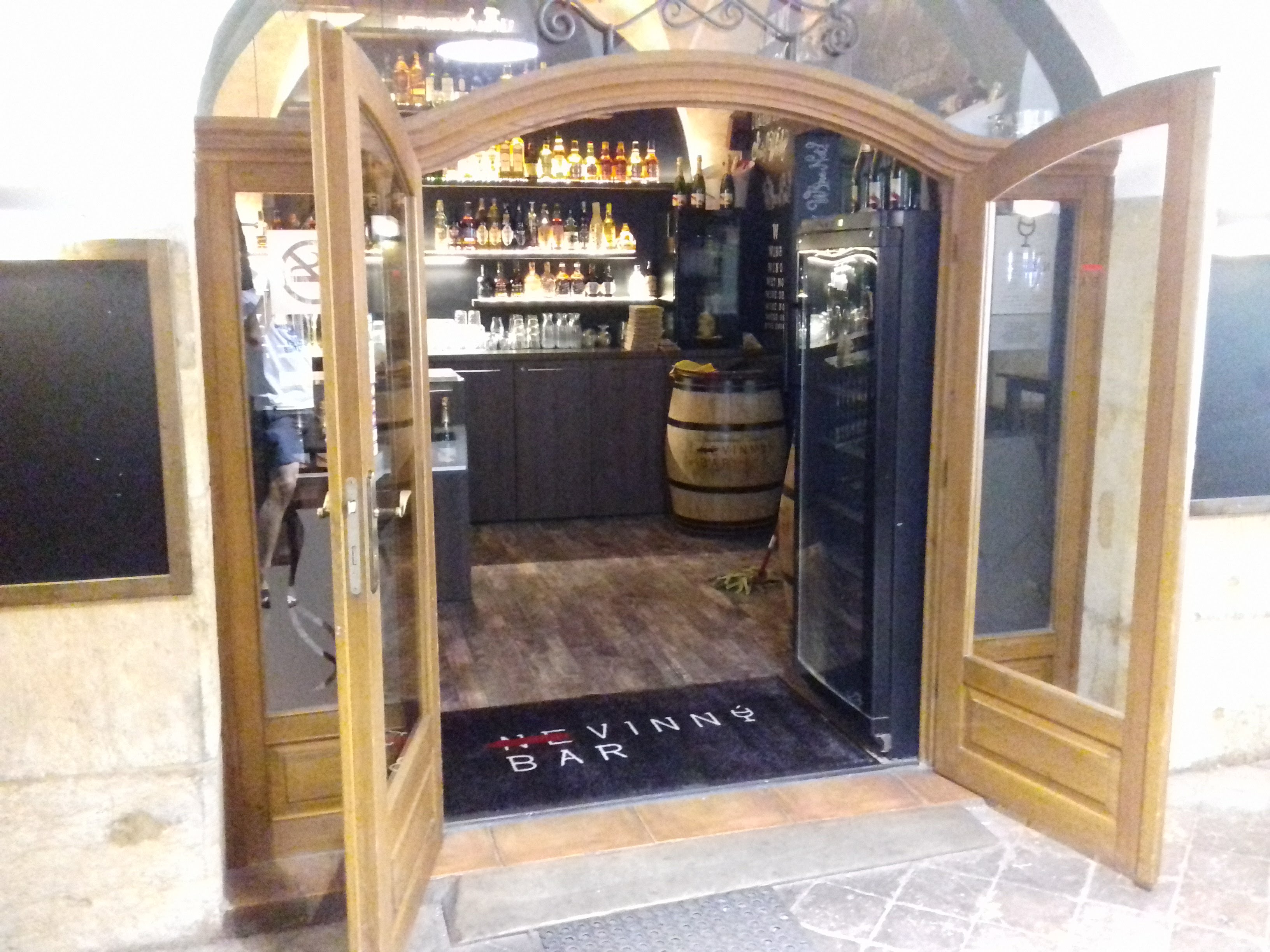 Nevinný Bar foto 5