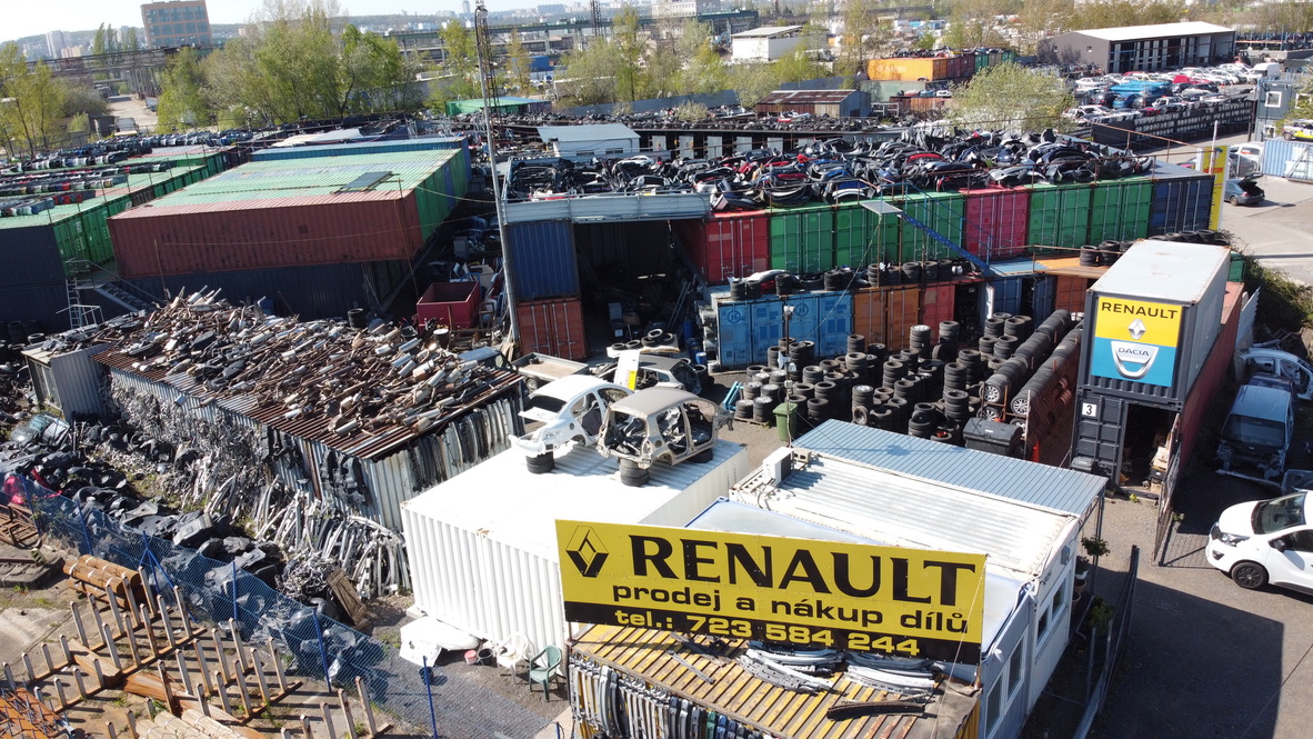 Náhradní díly - vrakoviště Renault foto 2