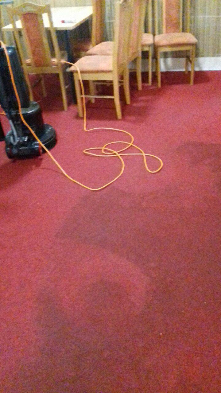 Josef Udvaros - Čištění koberců a čalounění foto 3