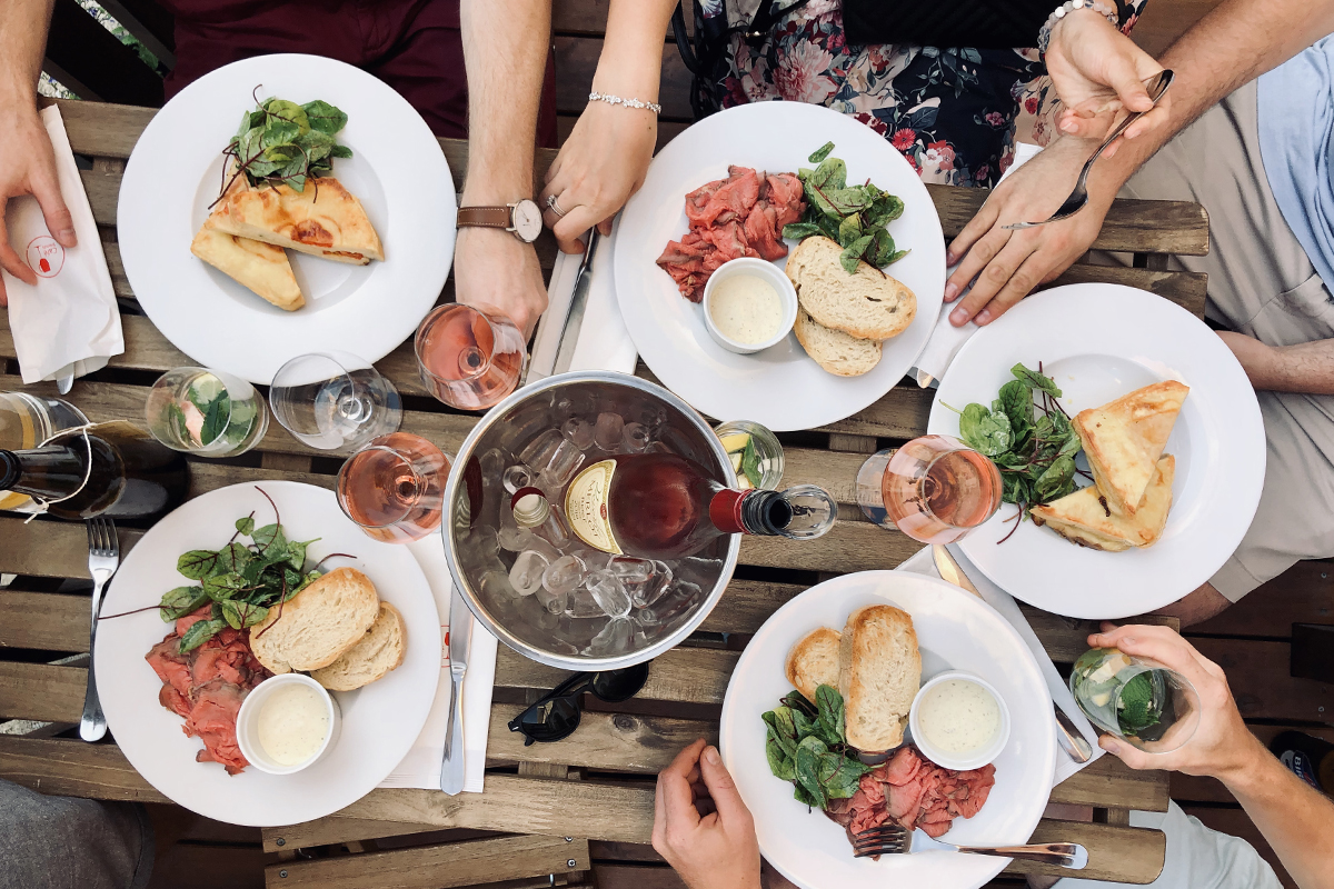 Bistro Café friends