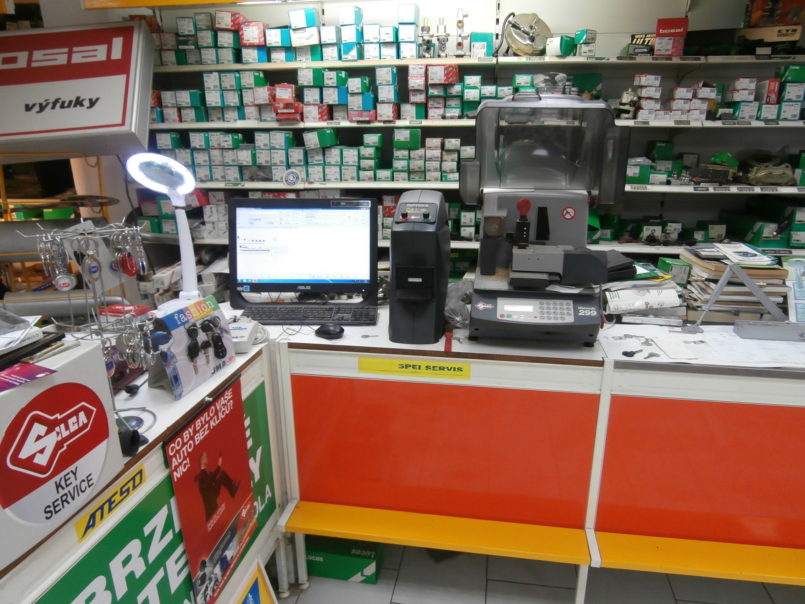 Radomír Durďa - ADRUD, servisní středisko FAB foto 4