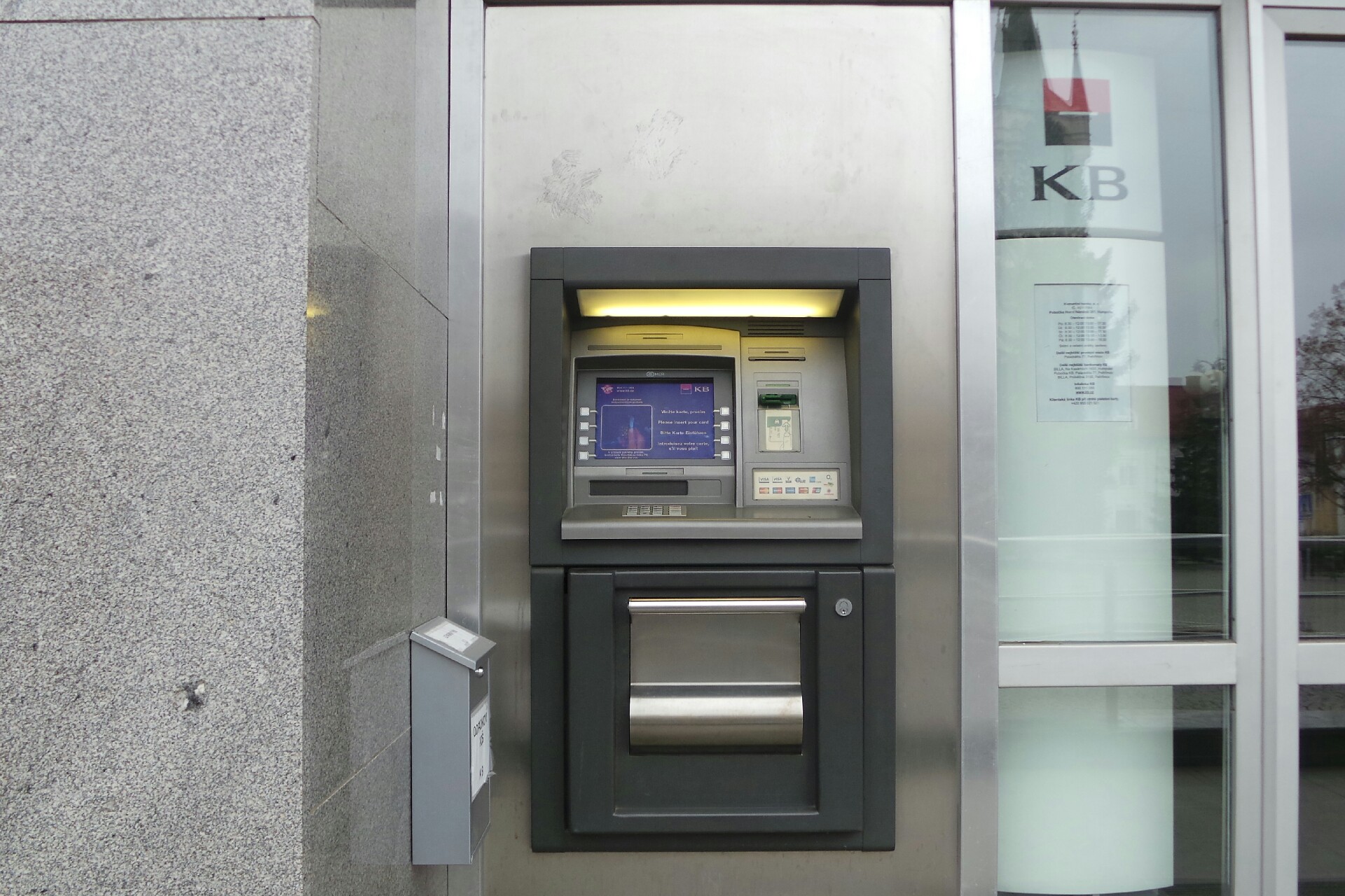 Bankomat Komerční banky foto 1