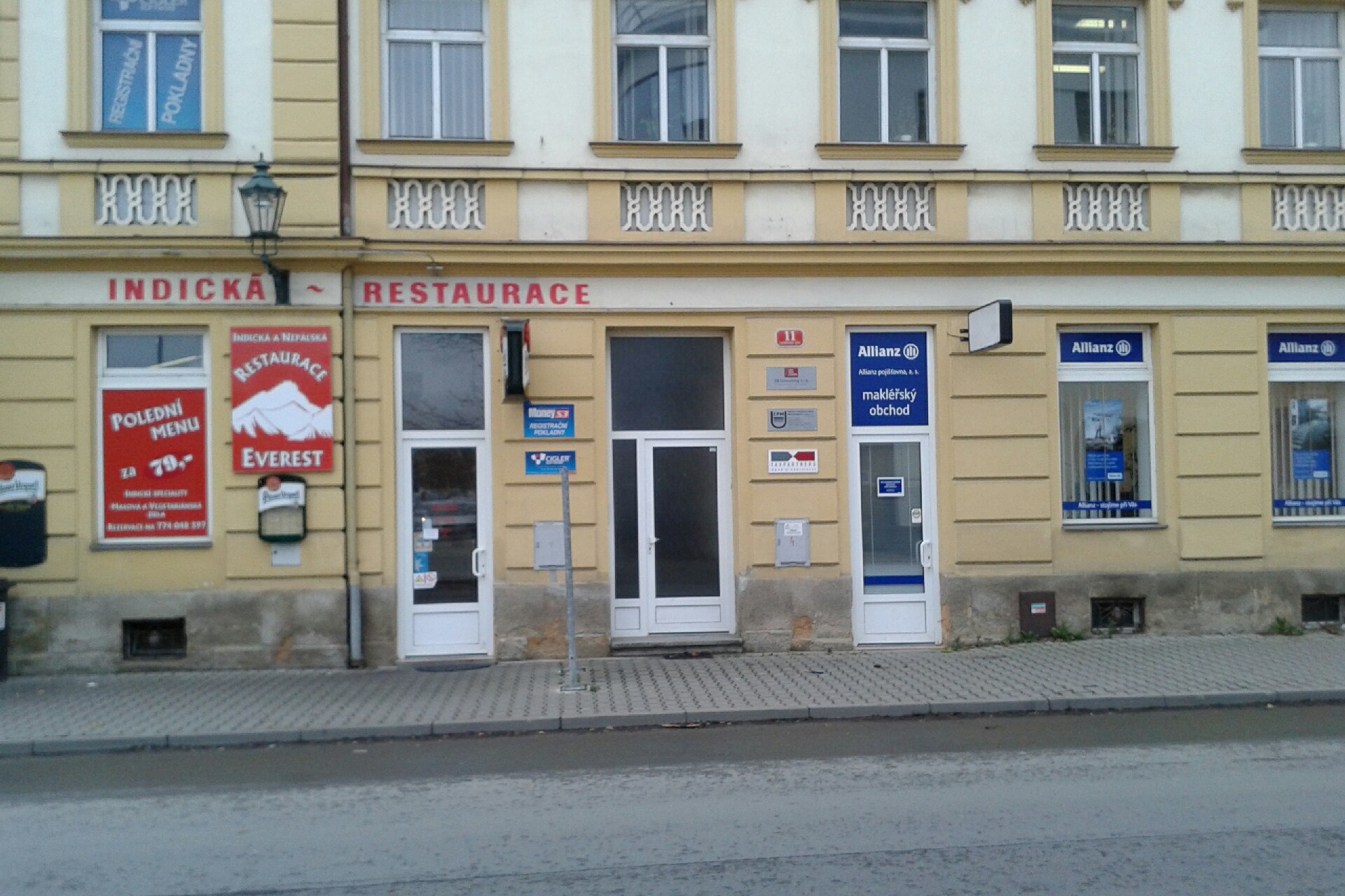 Indická a nepálská restaurace Everest foto 1