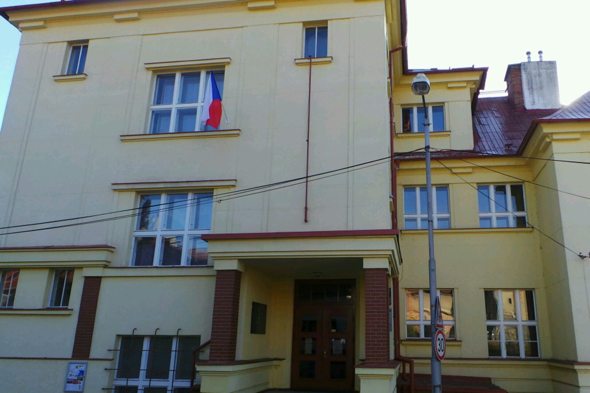 Masarykova základní škola a Mateřská škola Debř, Mladá Boleslav, Bakovská 7