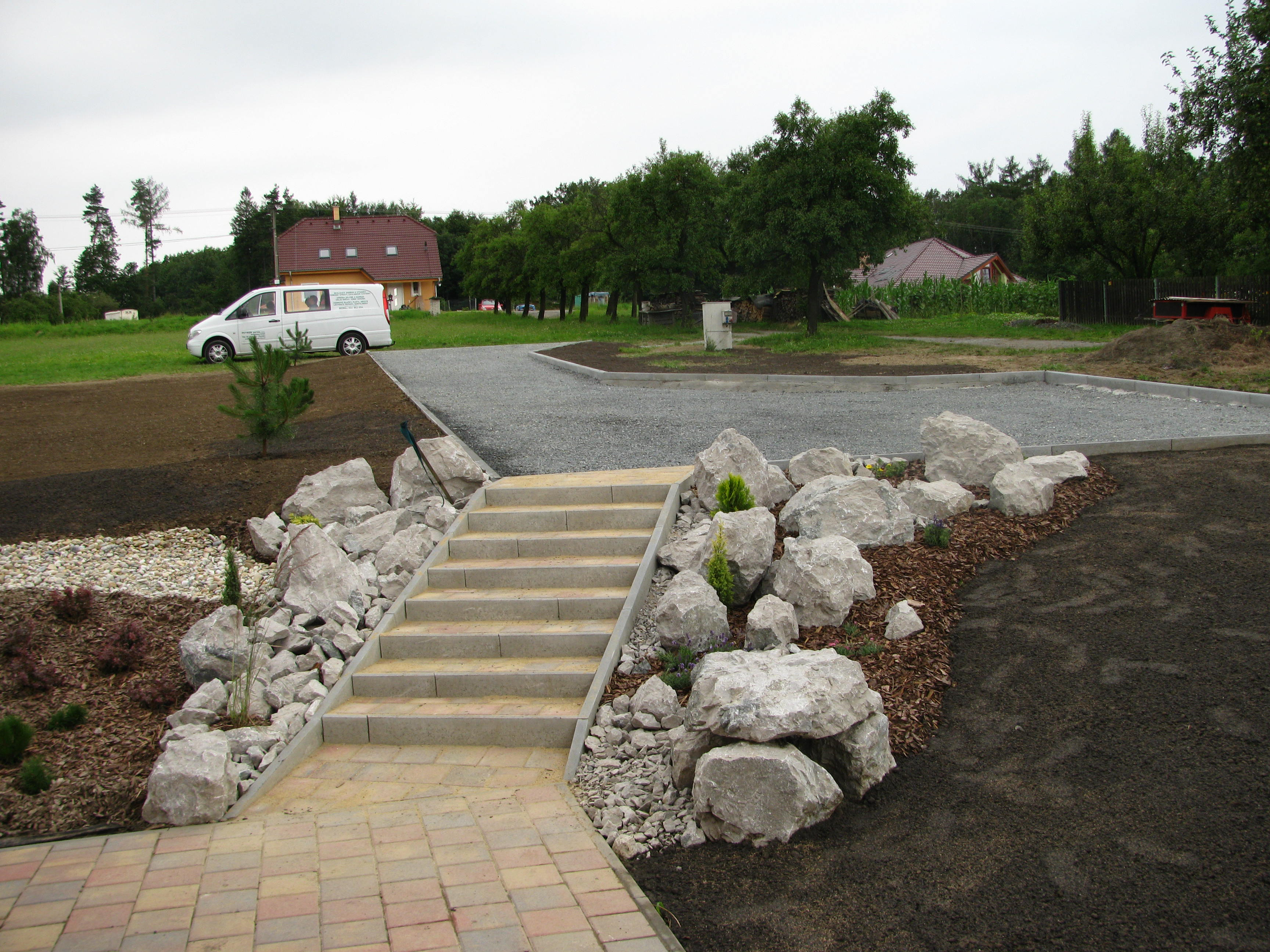 PETRON  servis s.r.o. - realizace zahrad foto 4