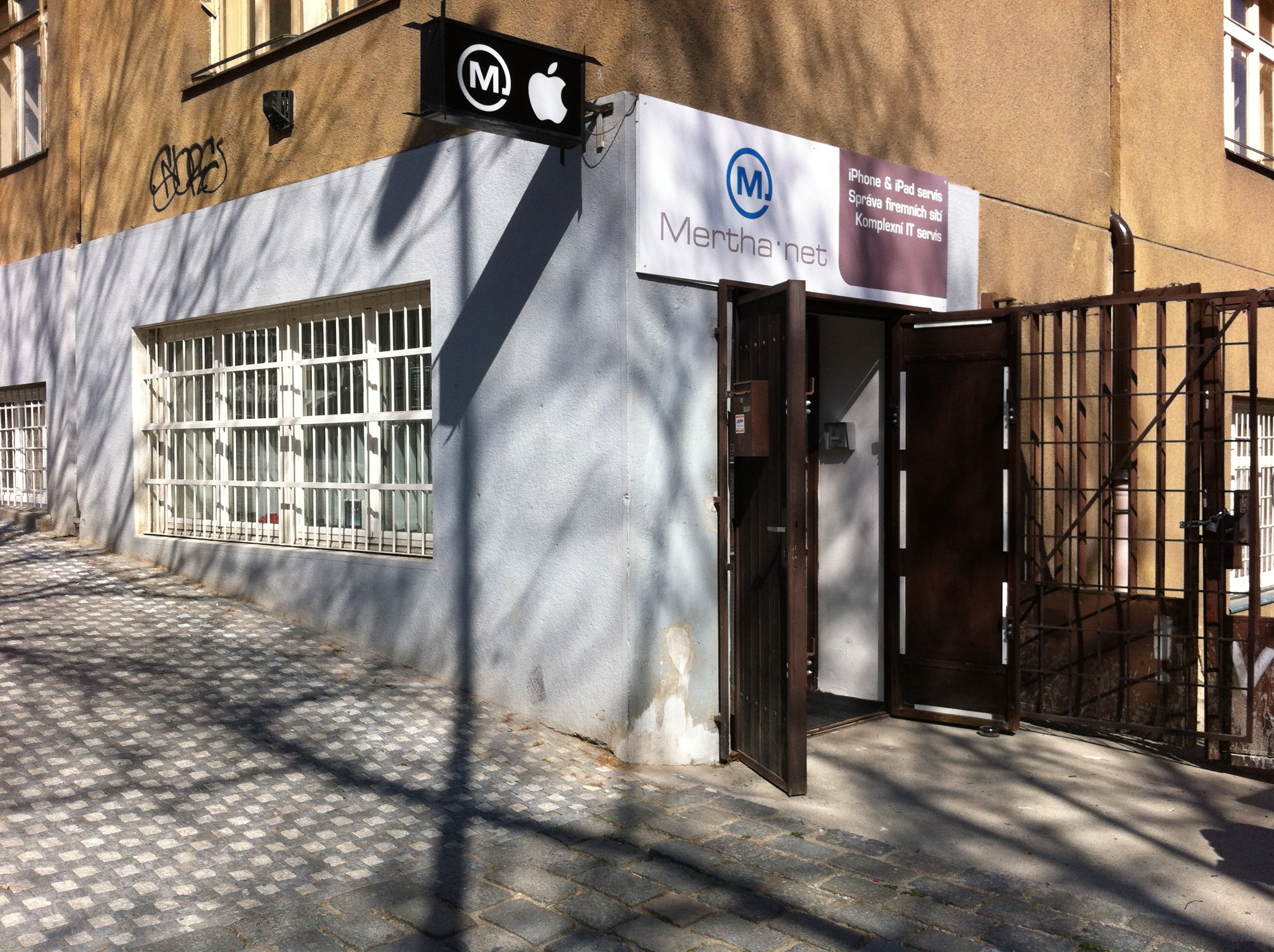 Mertha.net, s.r.o. - iPhone Servis foto 2