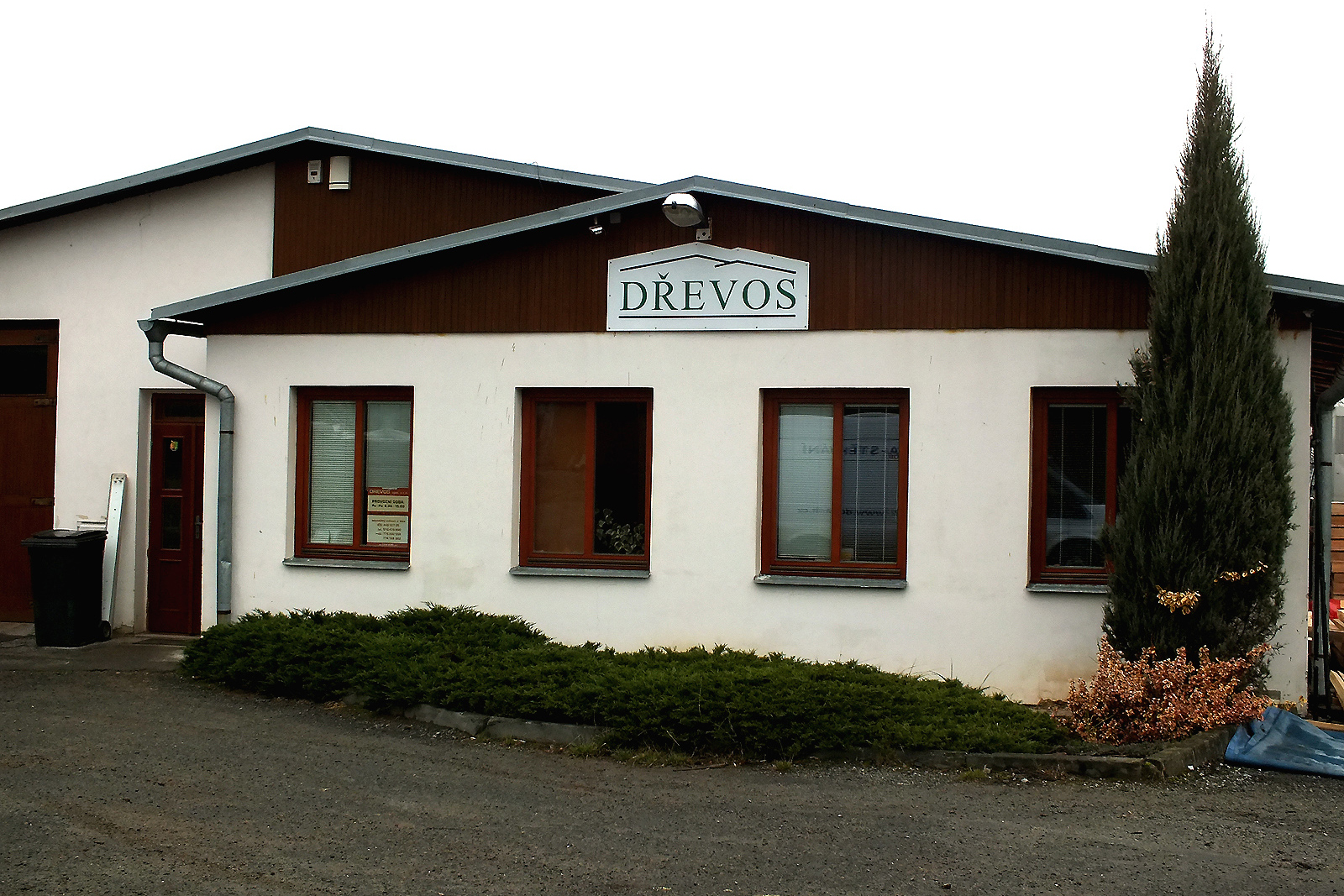 DŘEVOS
