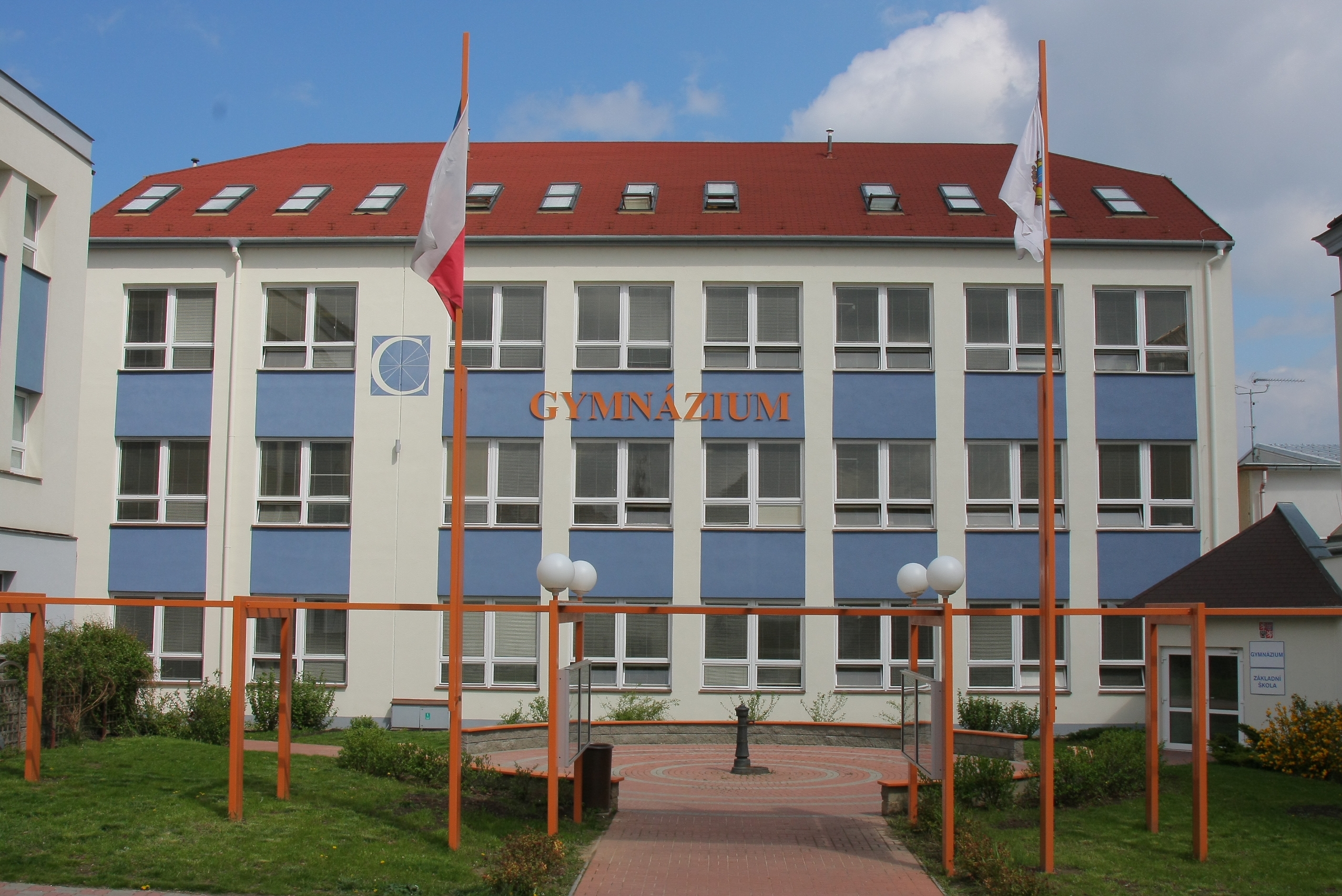 Gymnázium Velké Pavlovice