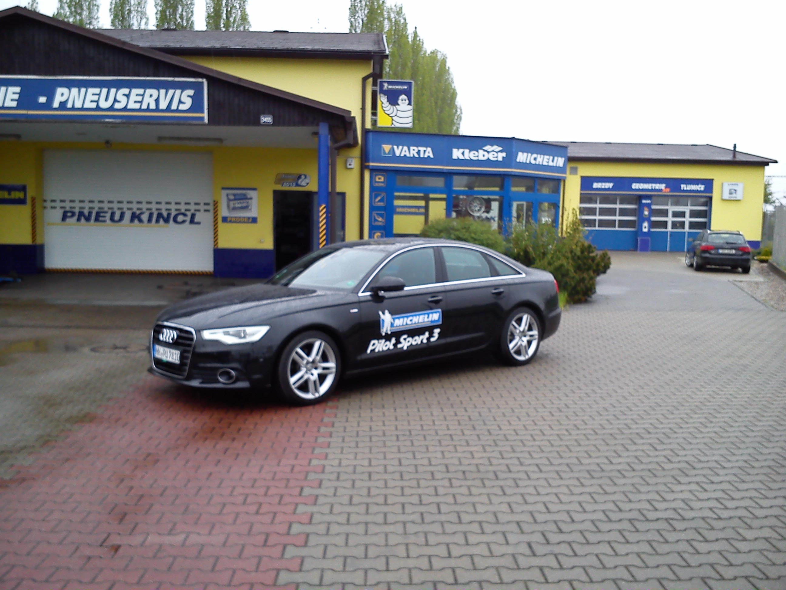 Radek Kincl - AUTO & PNEUSERVIS foto 3