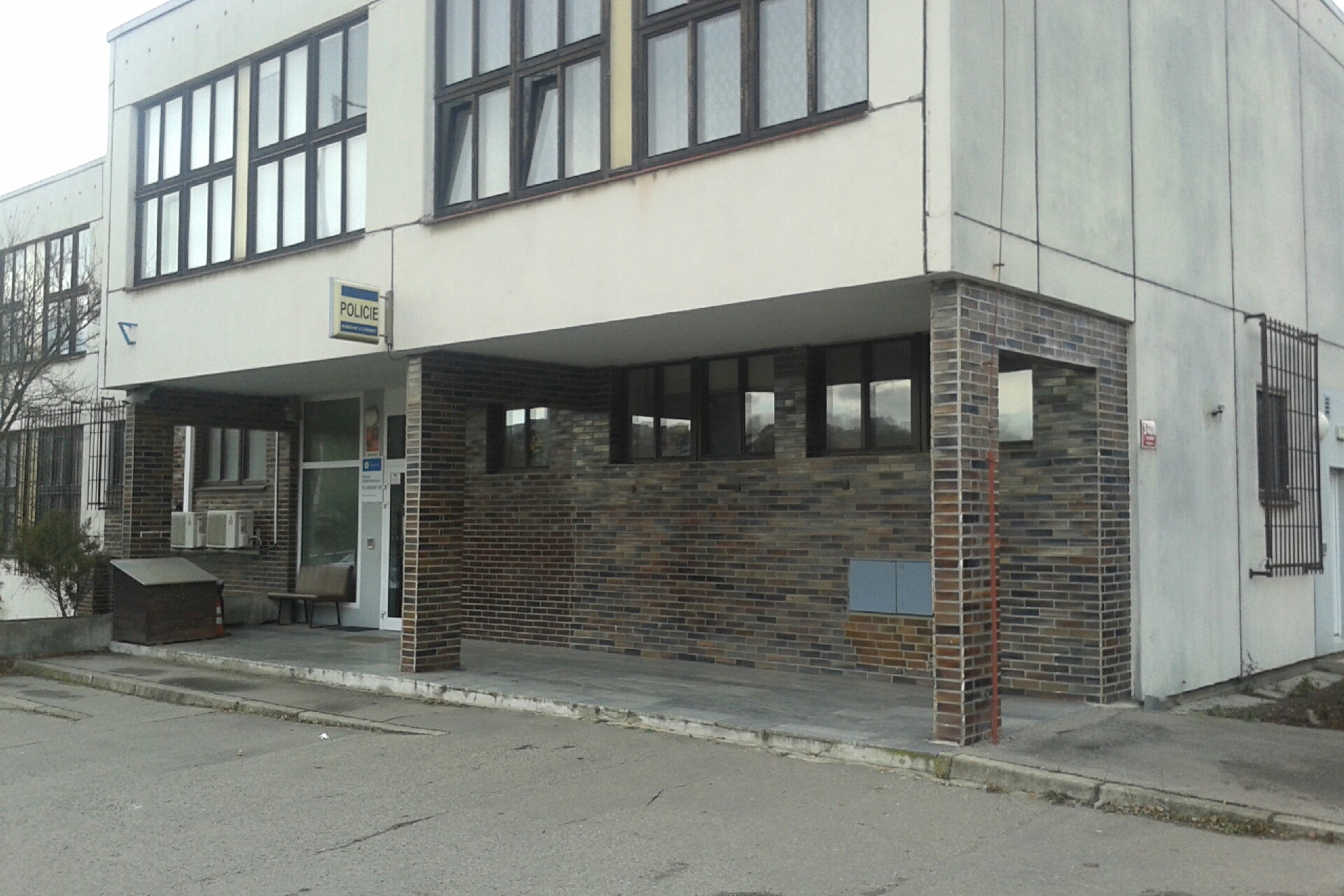 Policie ČR - Místní oddělení Modřany foto 3