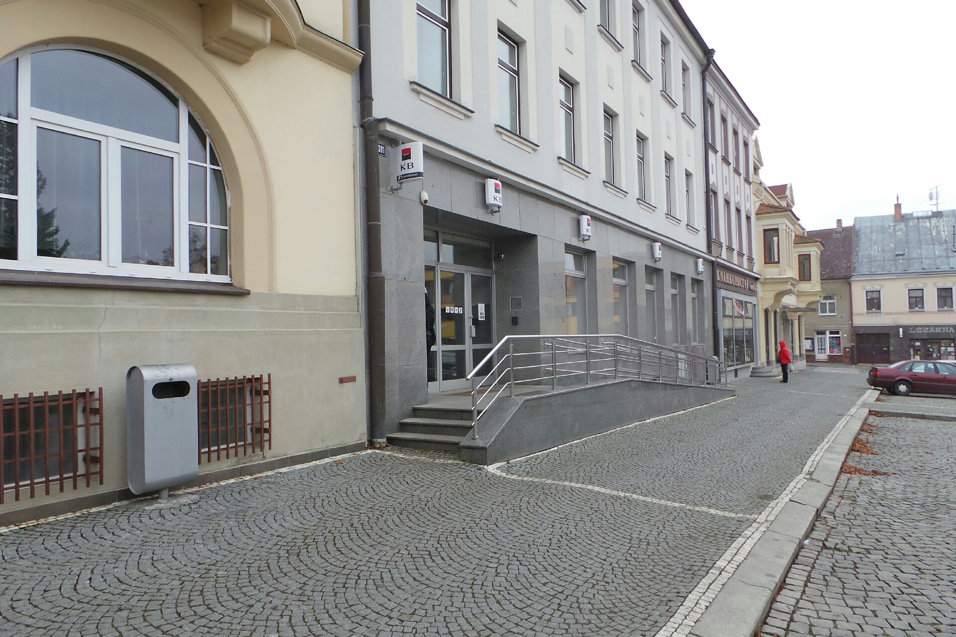 Bankomat Komerční banky foto 2