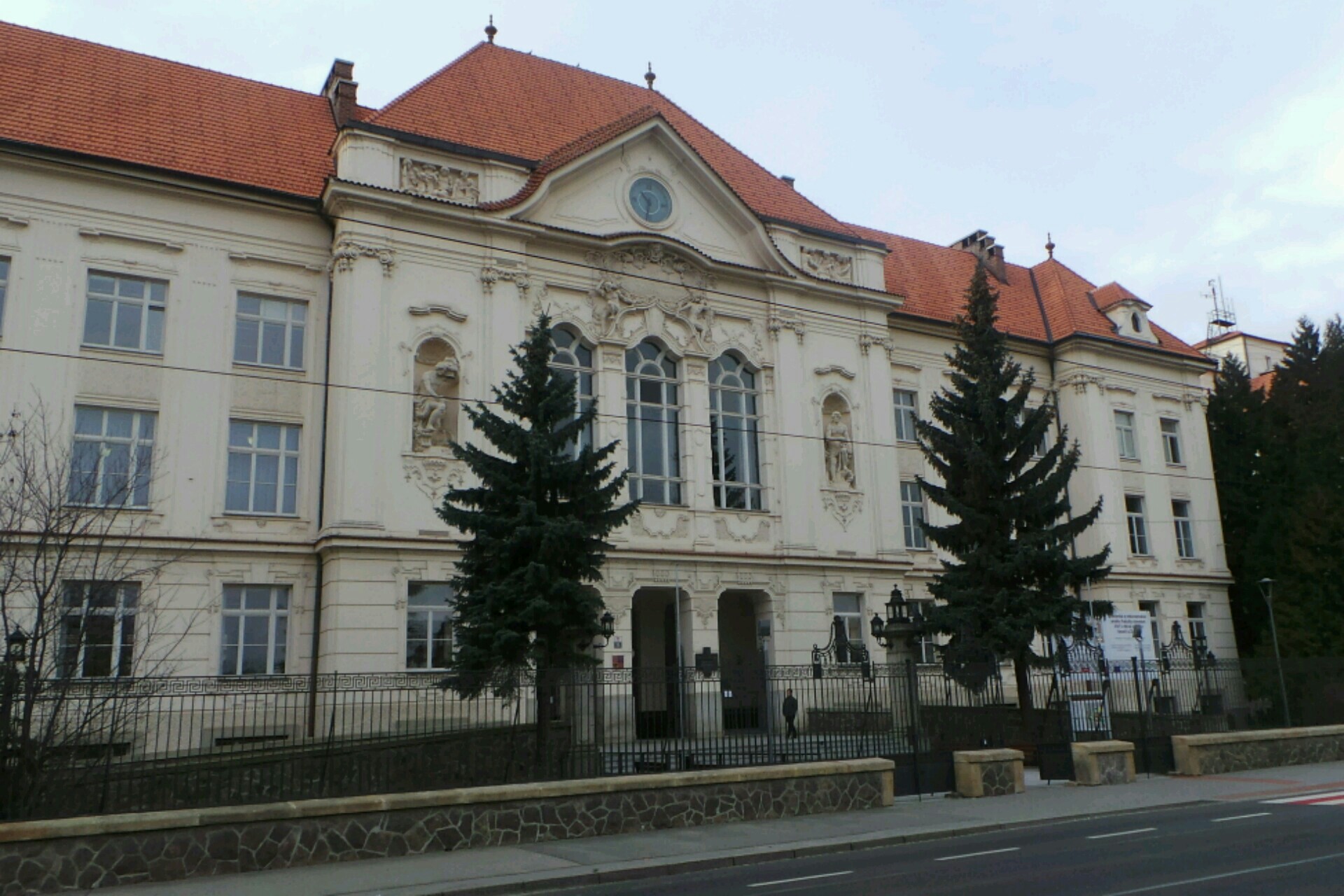 Vysoké učení technické v Brně - Ústav stavebního zkušebnictví Fakulty stavební