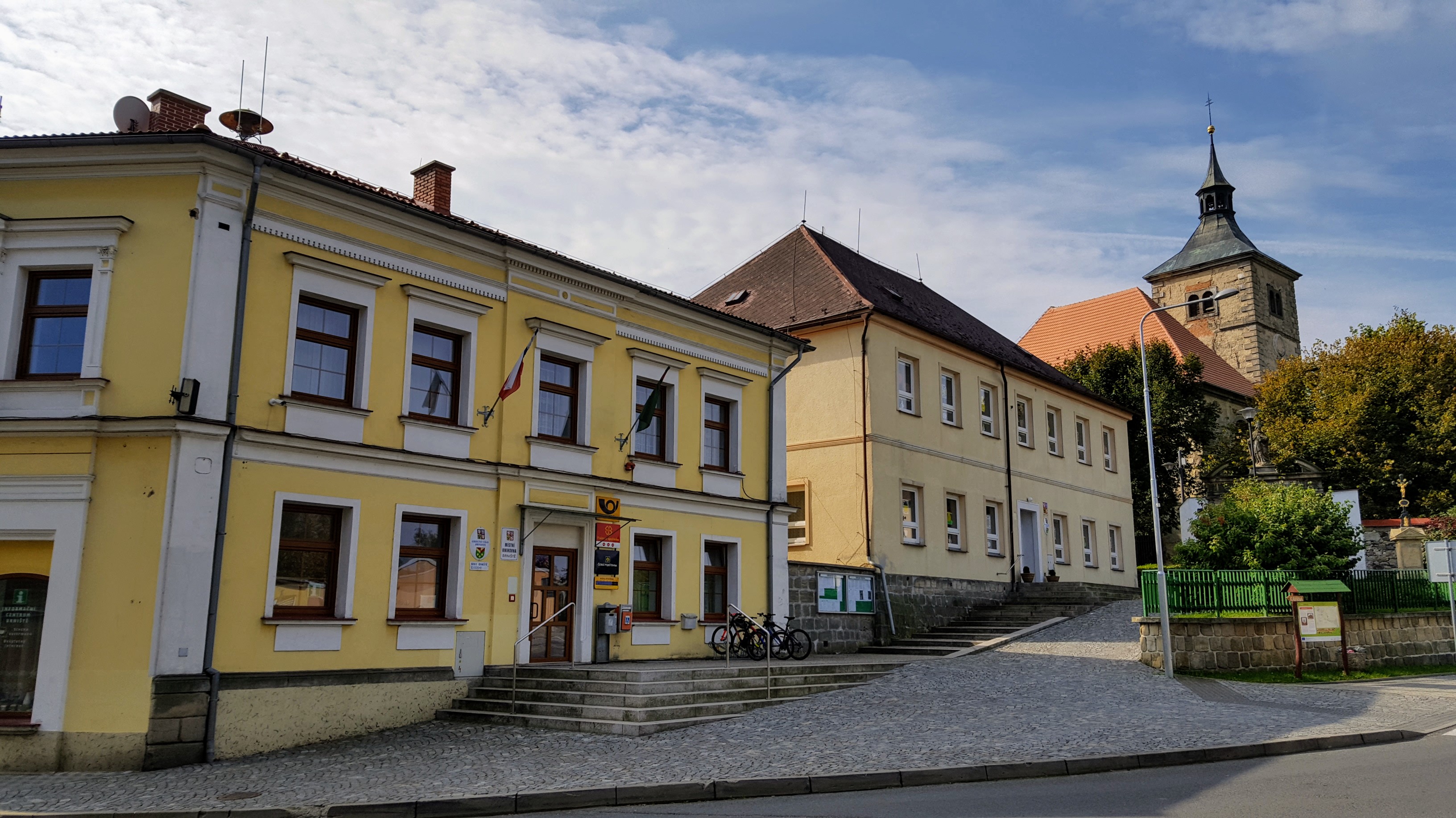 Brniště - obecní úřad foto 3