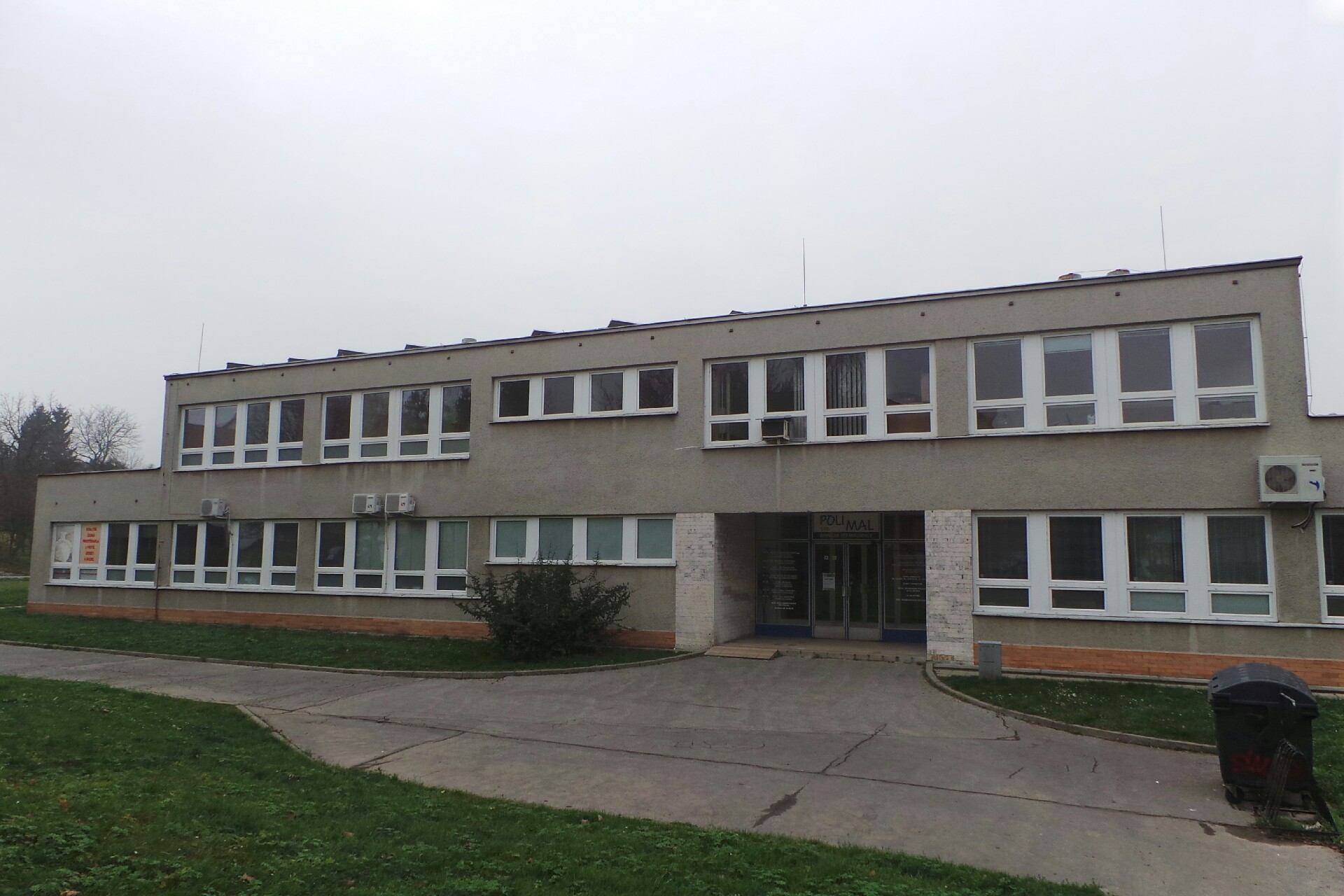 MUDr. Petr Sanétrník, praktické zubní lékařství