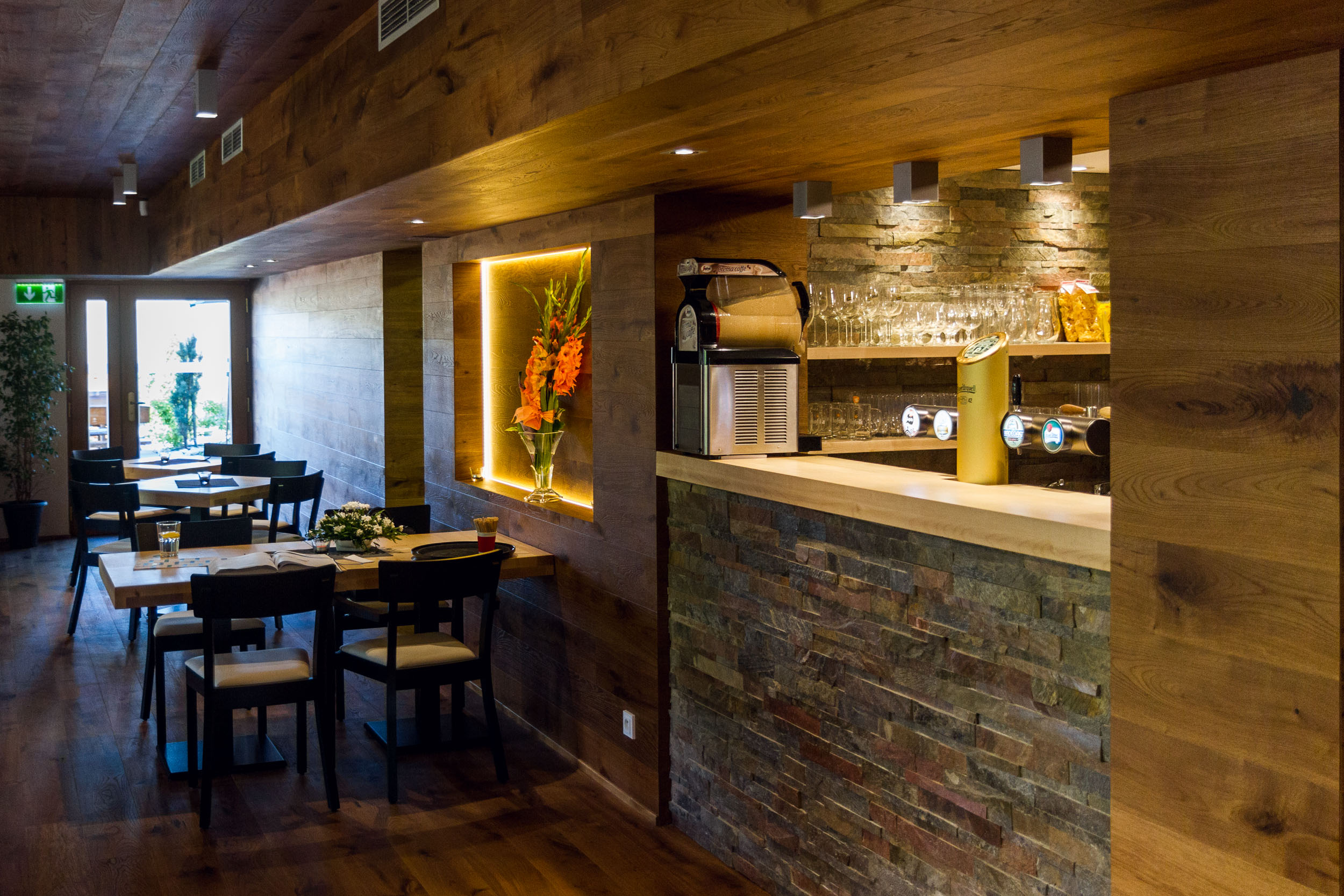 Restaurace Skalka family park foto 2