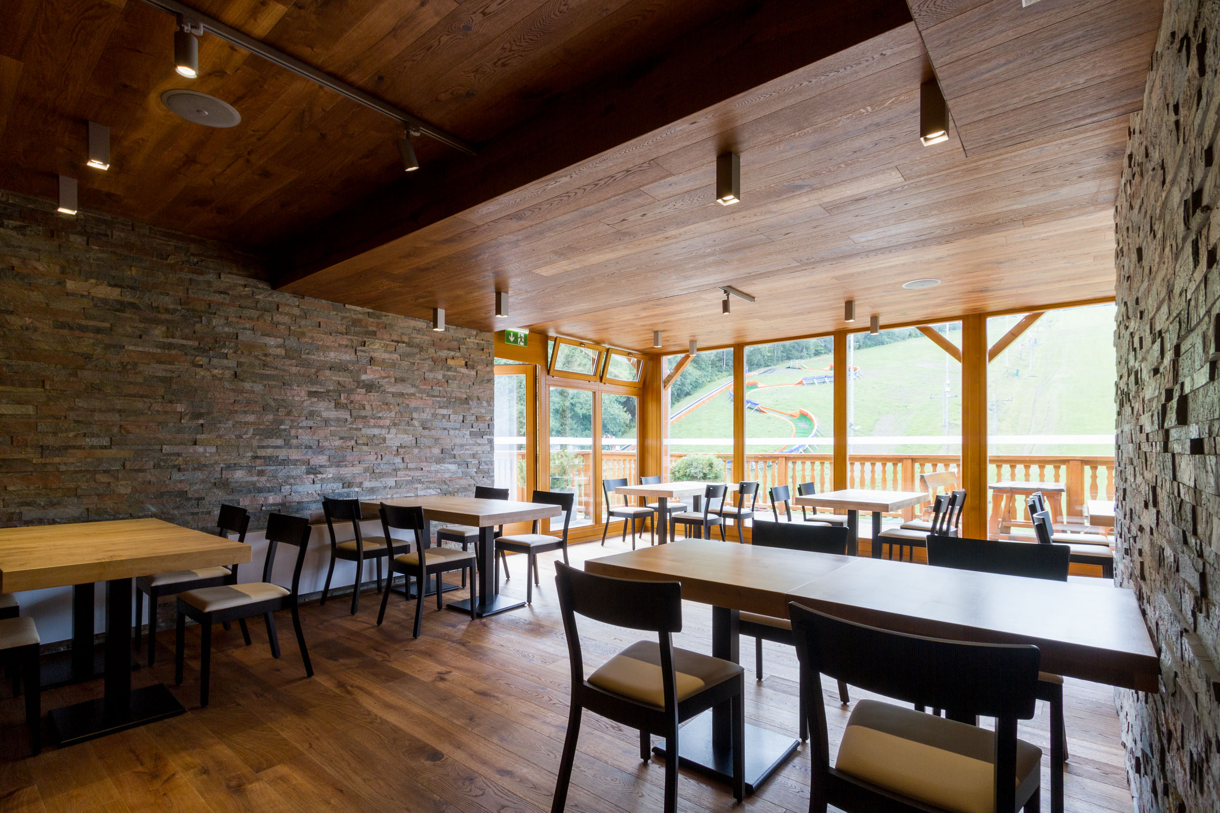 Restaurace Skalka family park foto 4