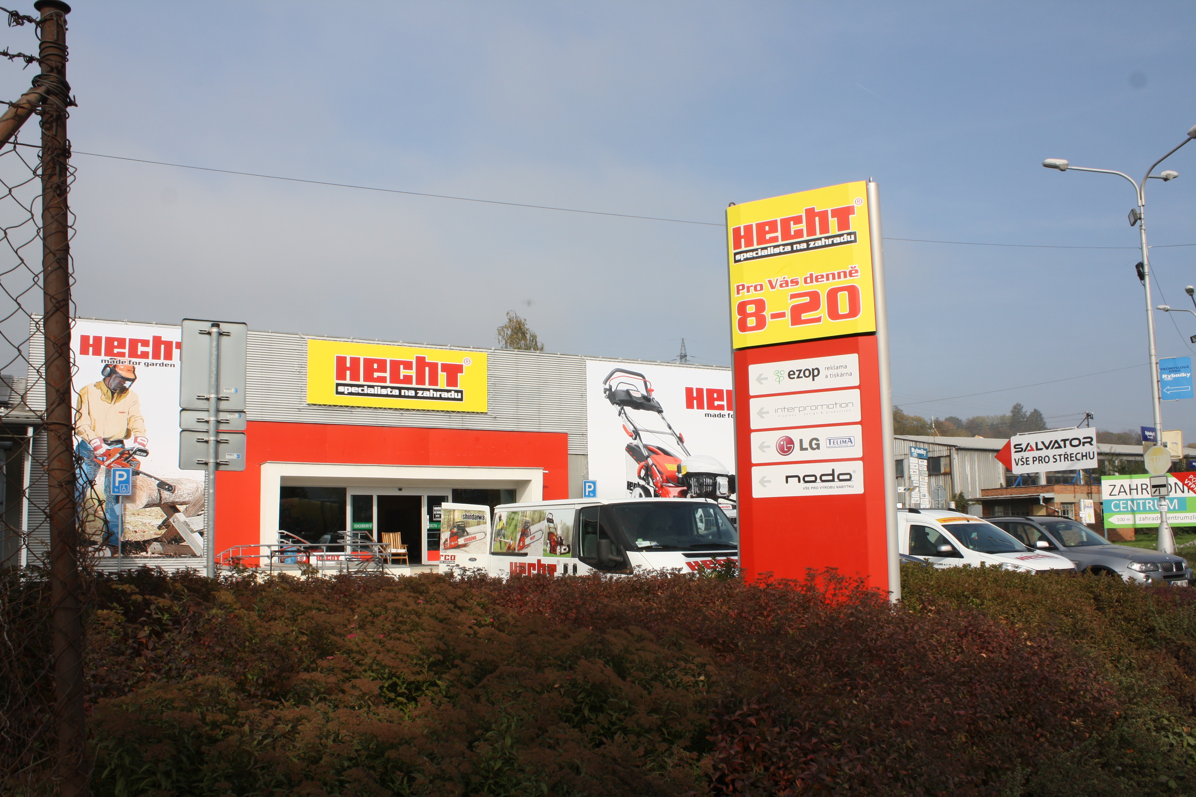 HECHT - specialista na zahradu foto 2