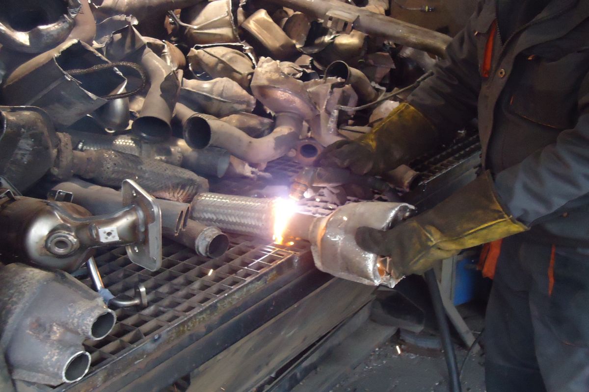 Sběrné suroviny Straky