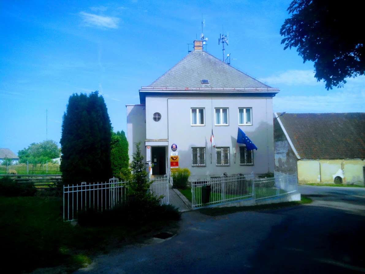 Chrášťany - obecní úřad