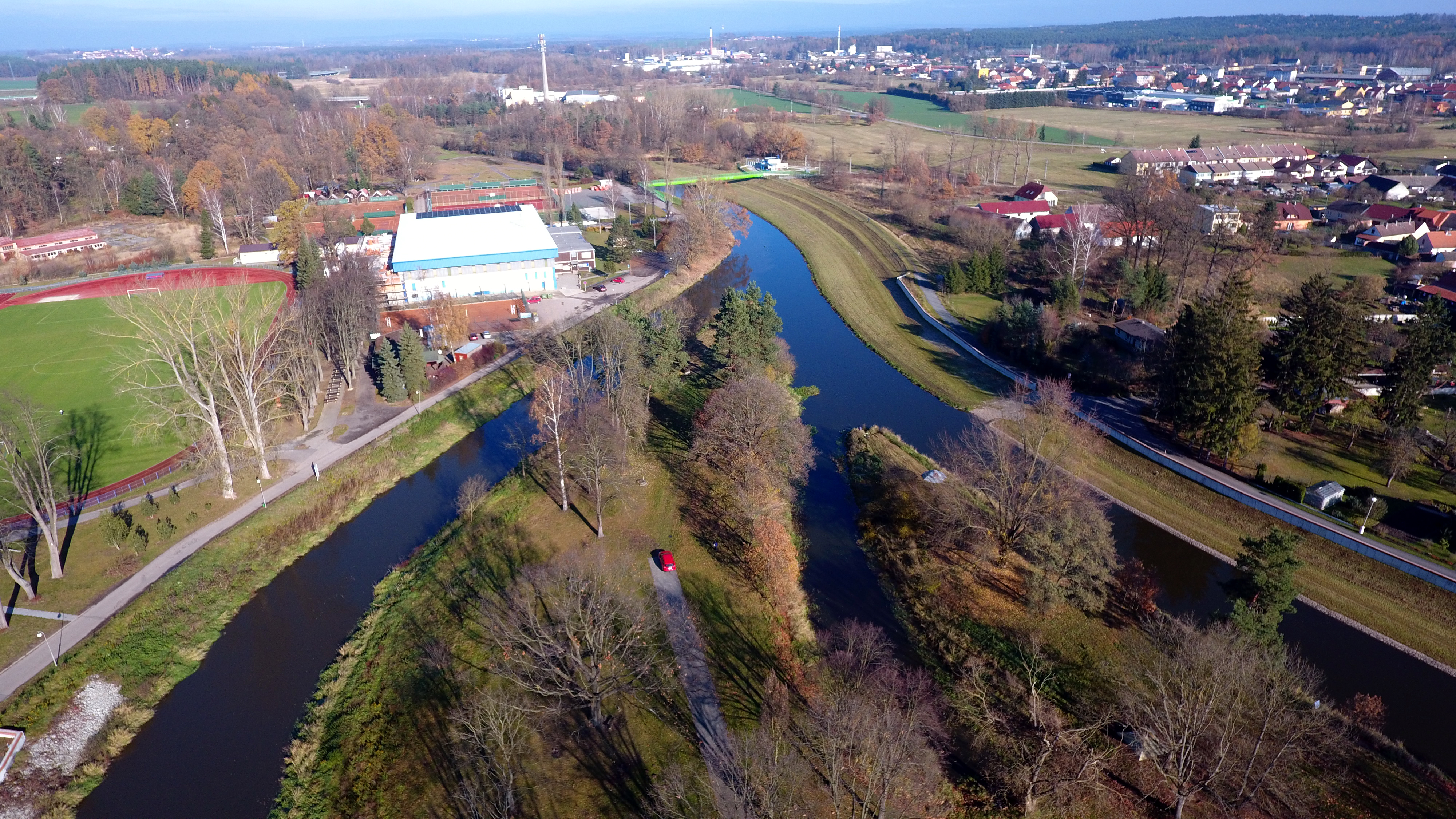 Vodácké tábořiště Ostrov foto 3