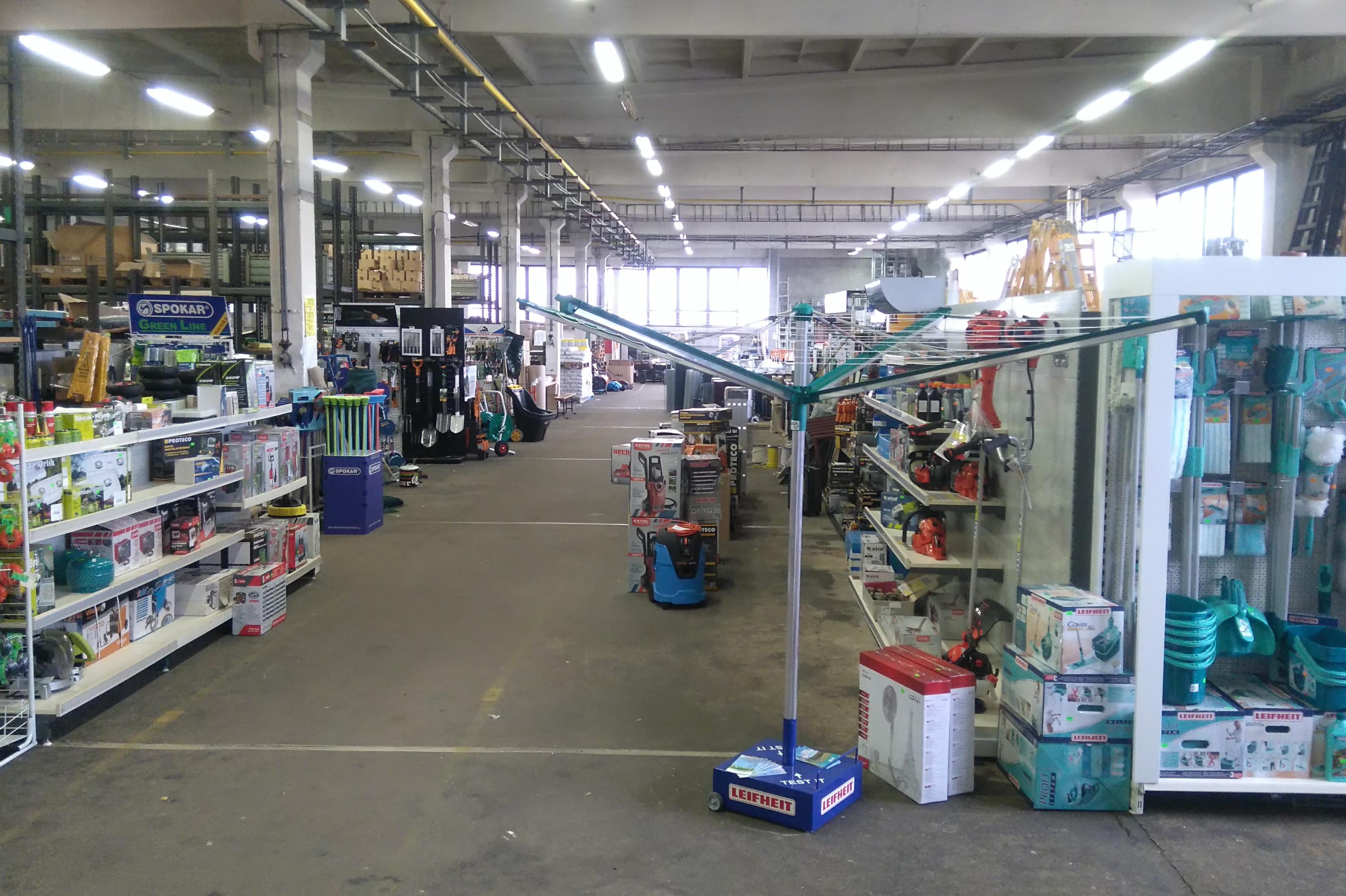 Prodejna hospodářských potřeb