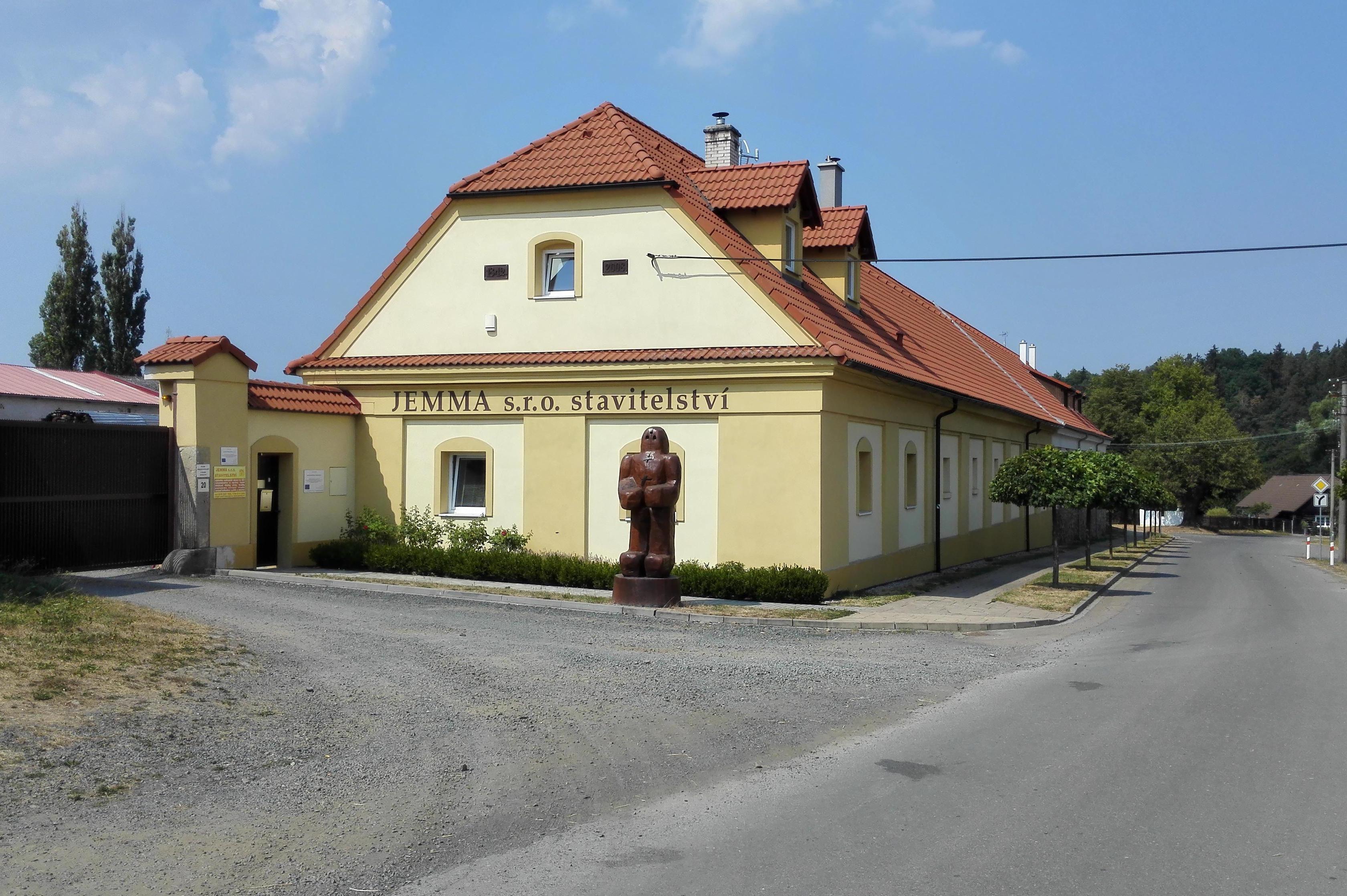 ŠUSTR STAVBY s.r.o.