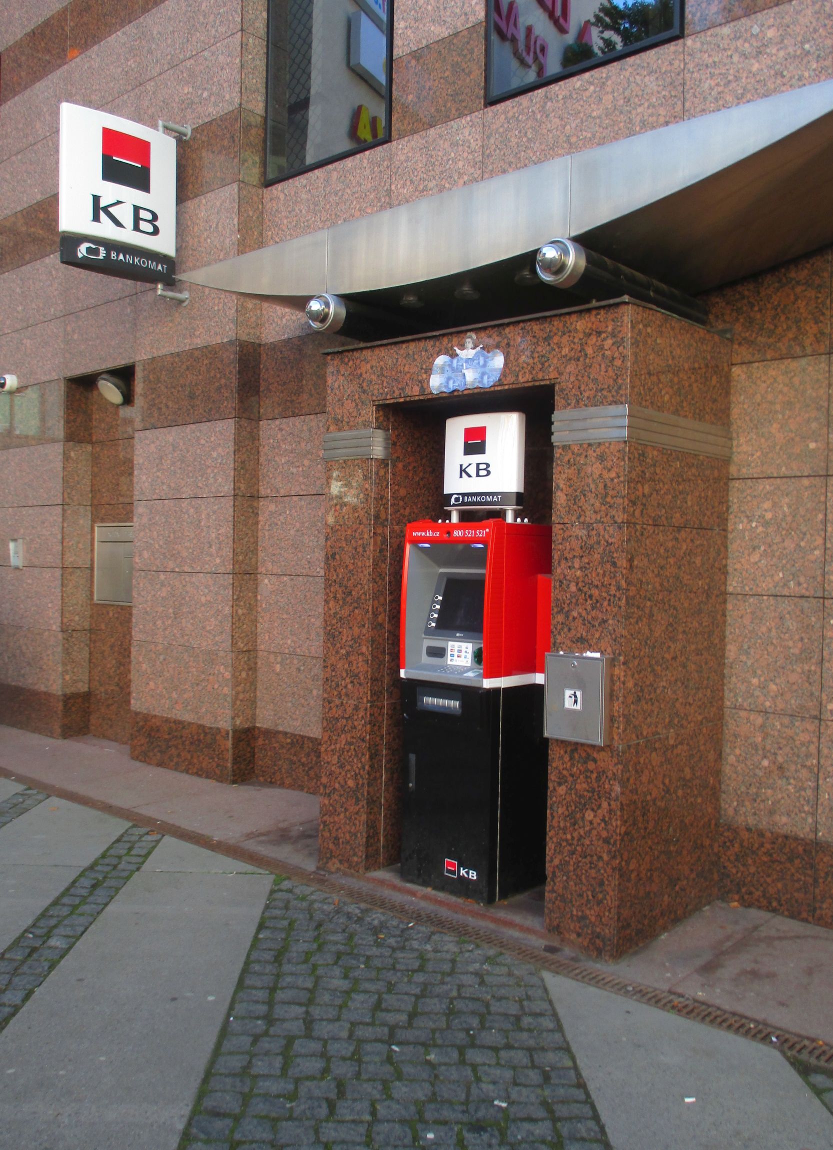 Bankomat Komerční banky foto 2