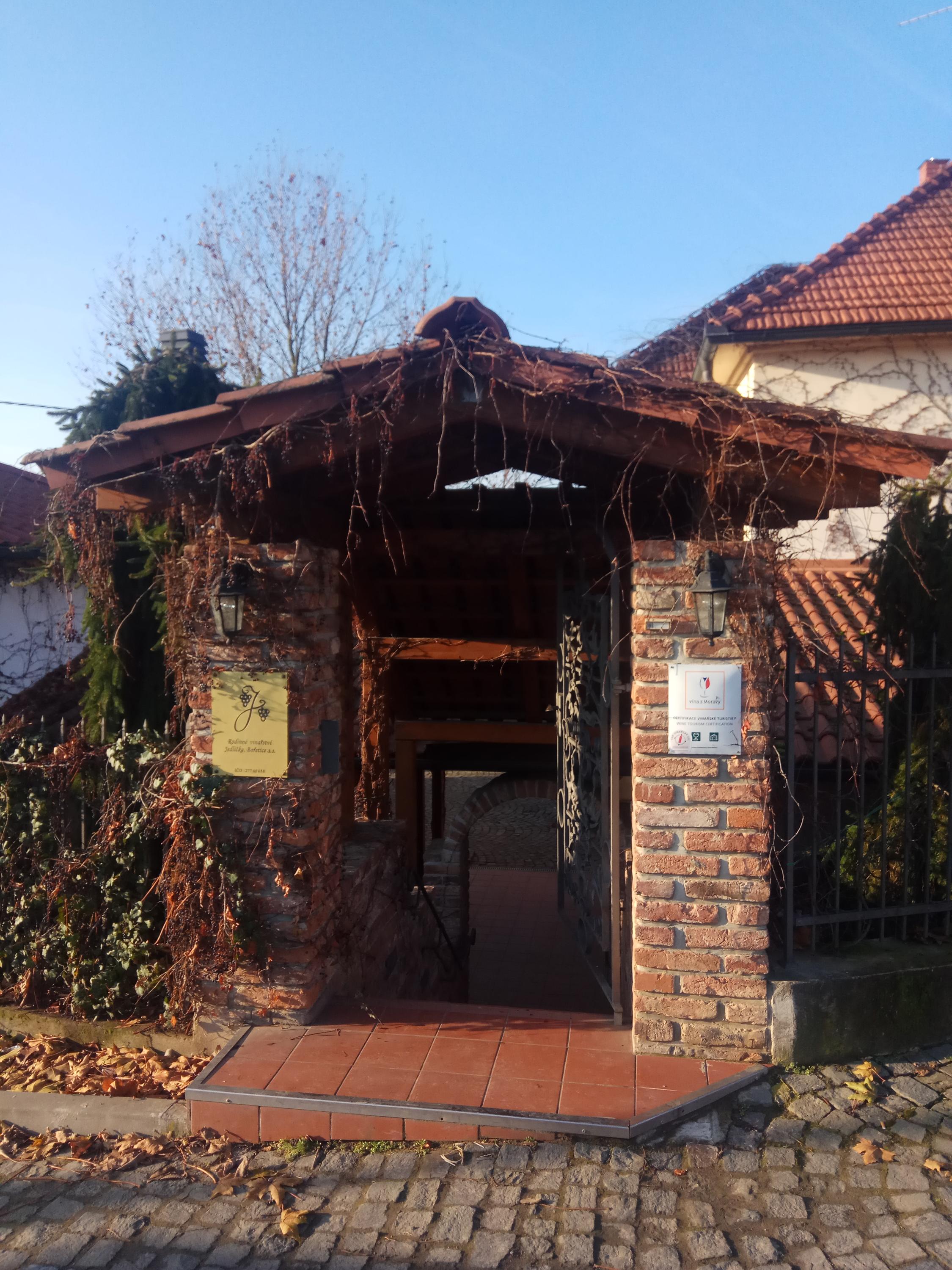 Rodinné vinařství Jedlička Bořetice foto 3