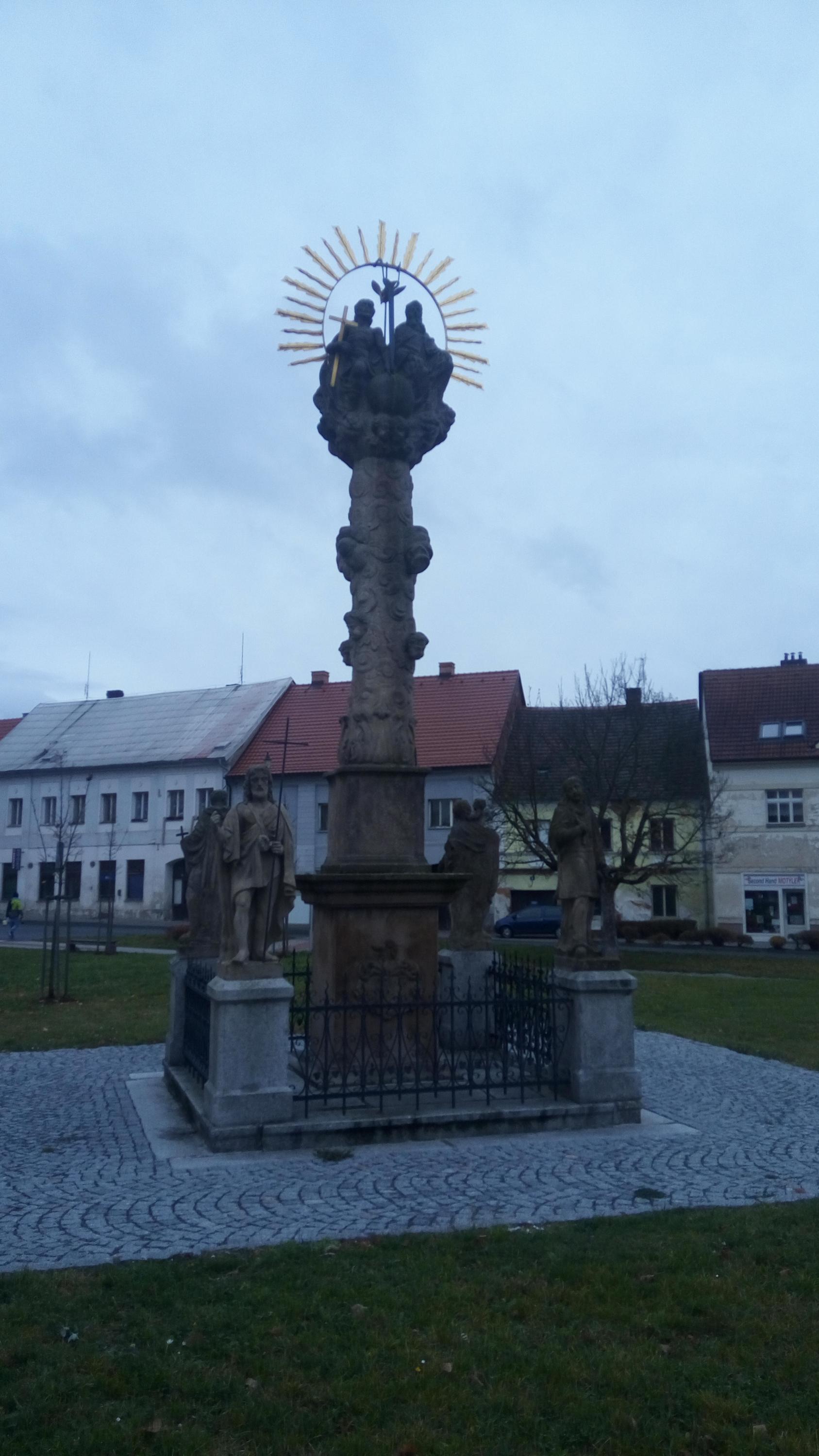 Město Touškov - městský úřad foto 3