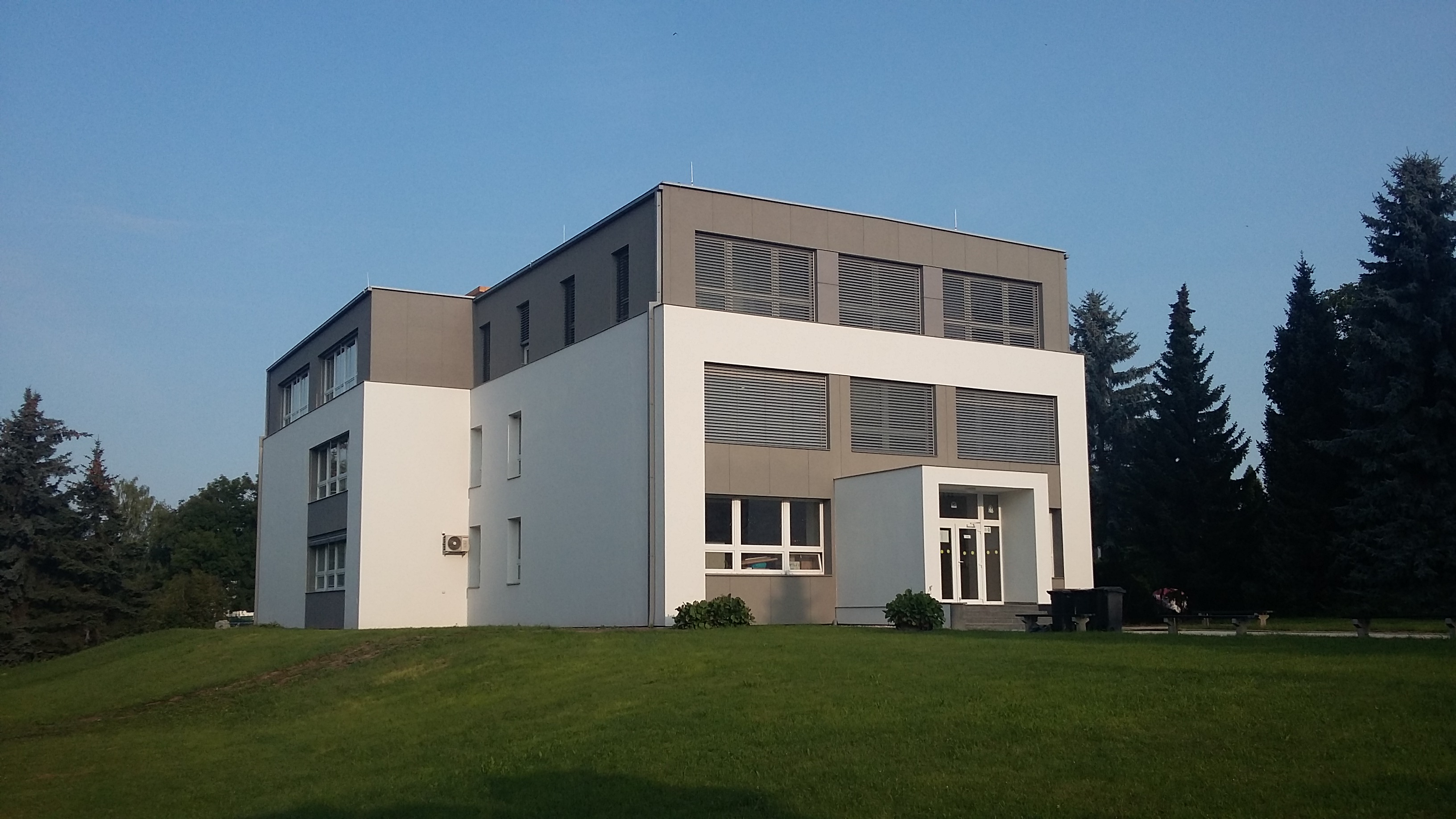 Základní škola Velké Přílepy foto 2