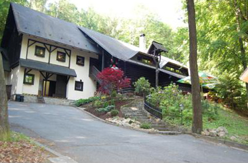 Restaurace a penzion Koliba U Černého medvěda