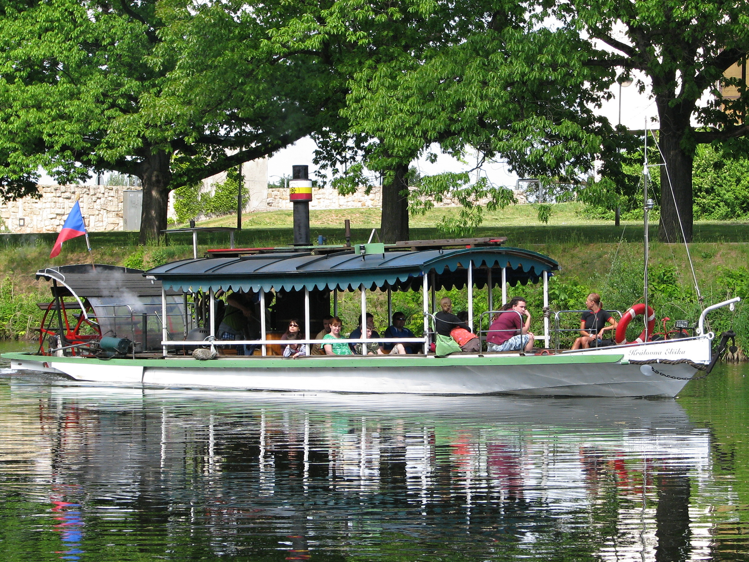 Půjčovna malých plavidel foto 2