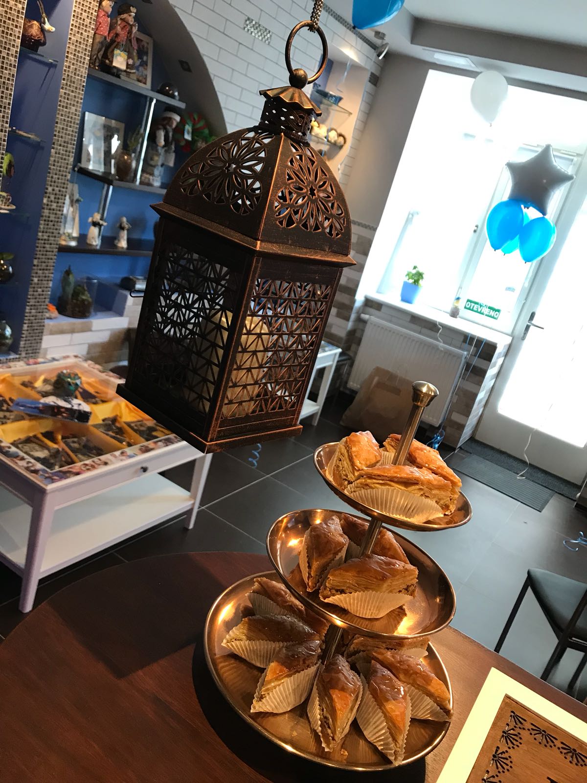 MagiCup cafe Za modrým ptáčkem foto 2