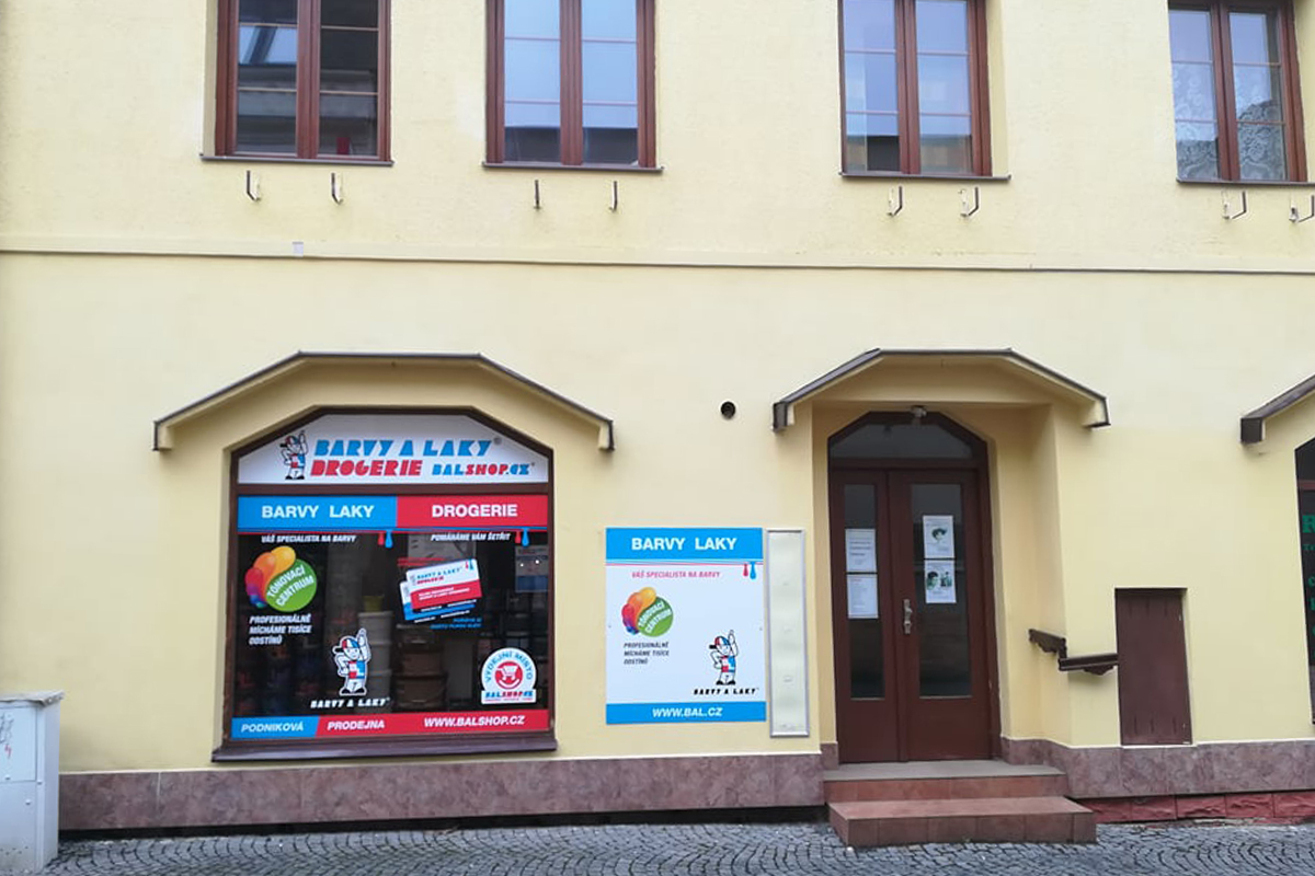 BARVY A LAKY DROGERIE
