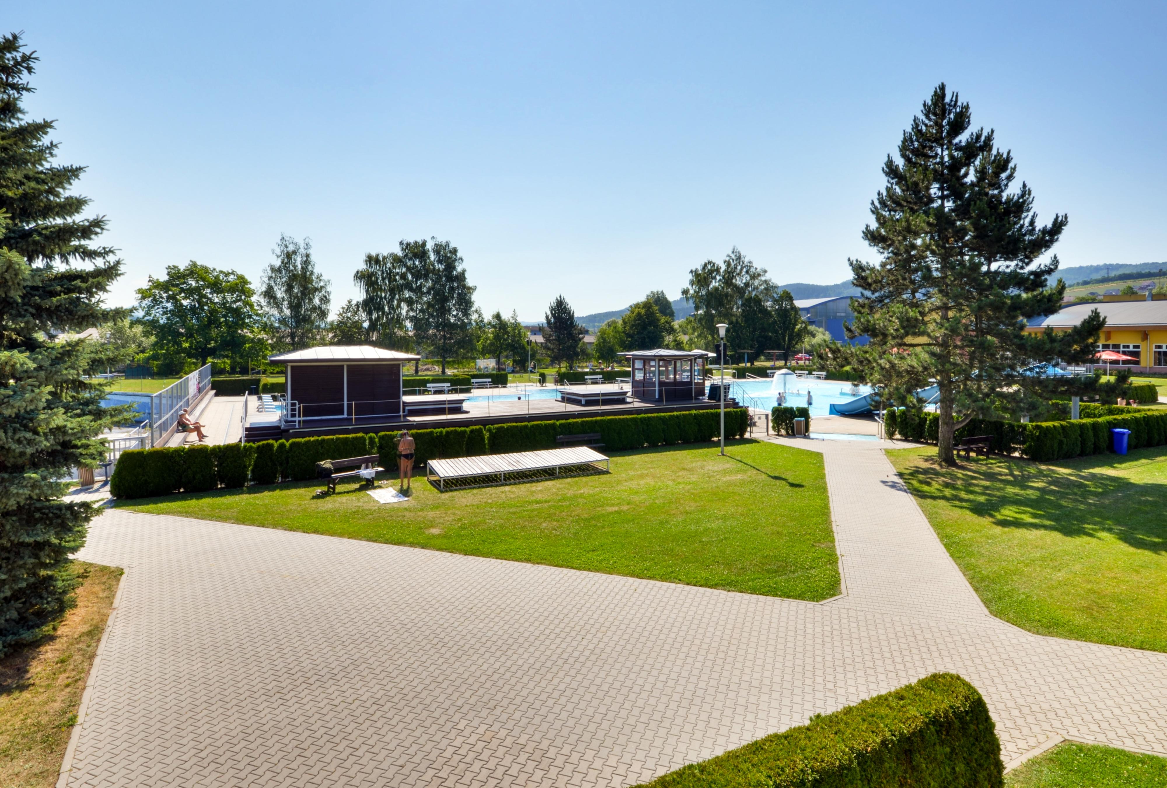 Koupaliště Valašské Meziříčí foto 2