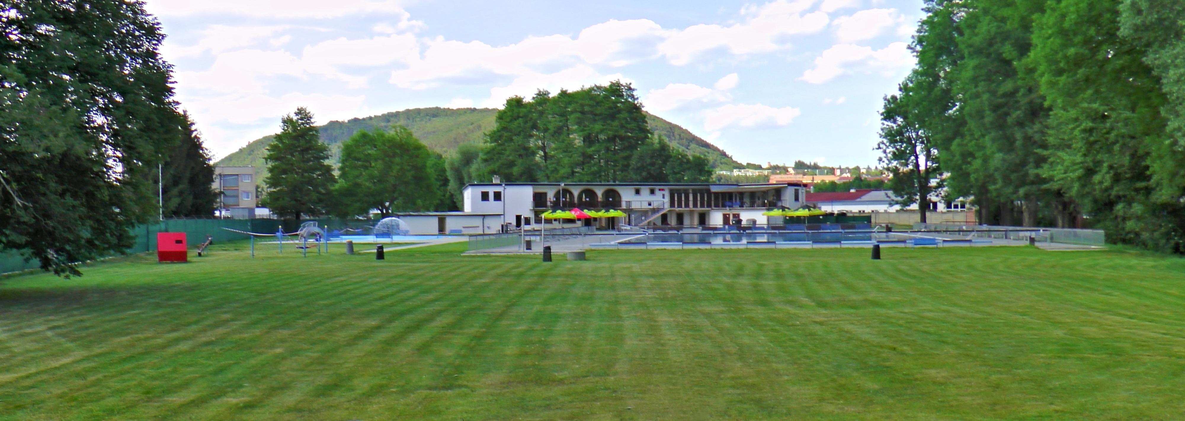 Město Tišnov - koupaliště foto 2